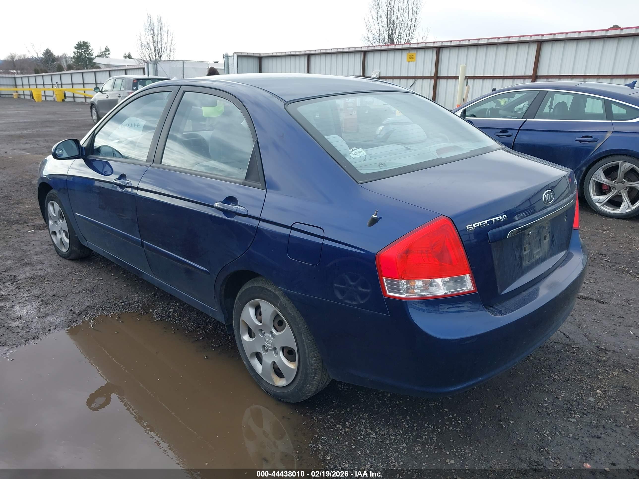 KIA SPECTRA image 3