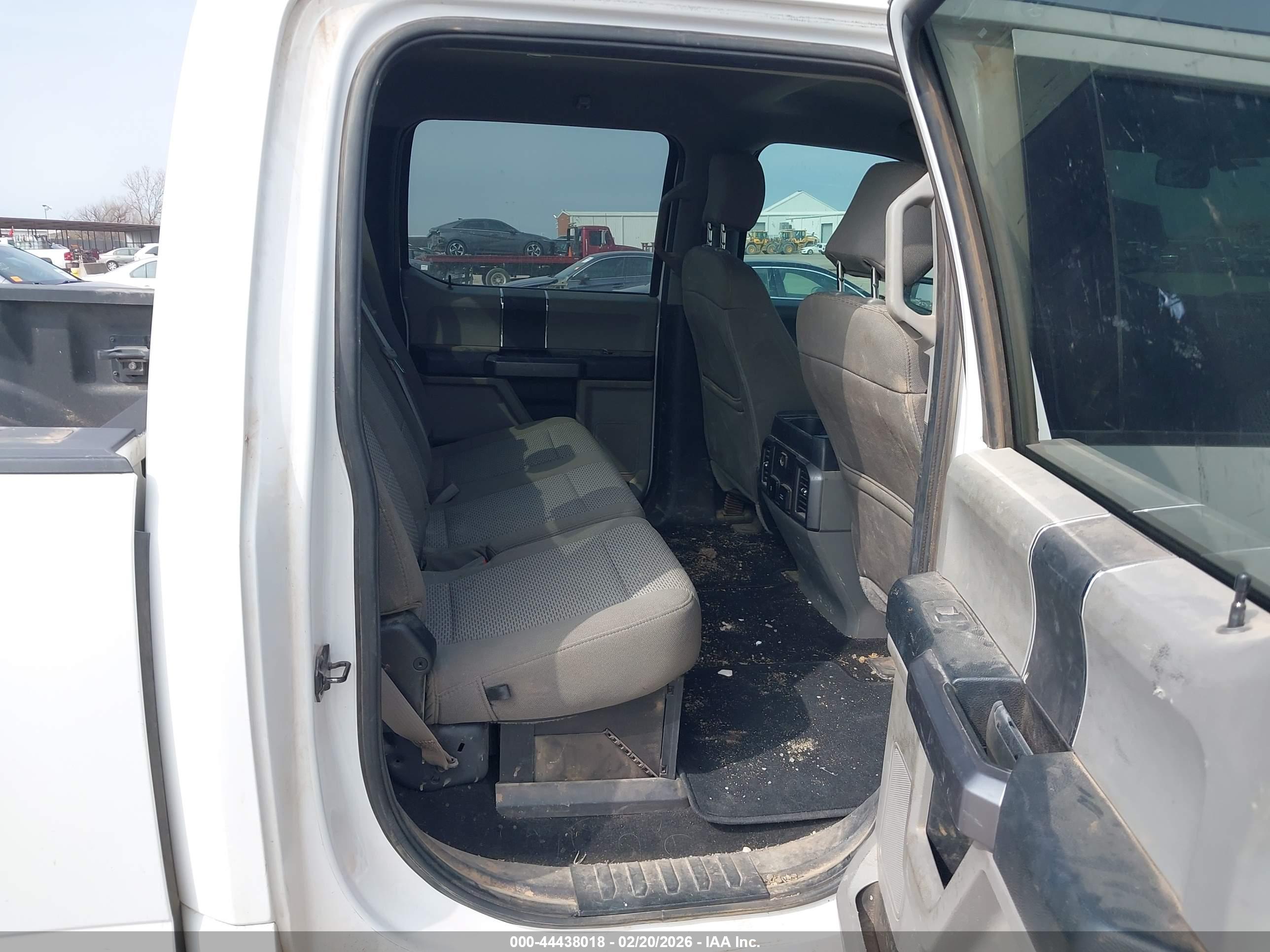 FORD F-250 image 8