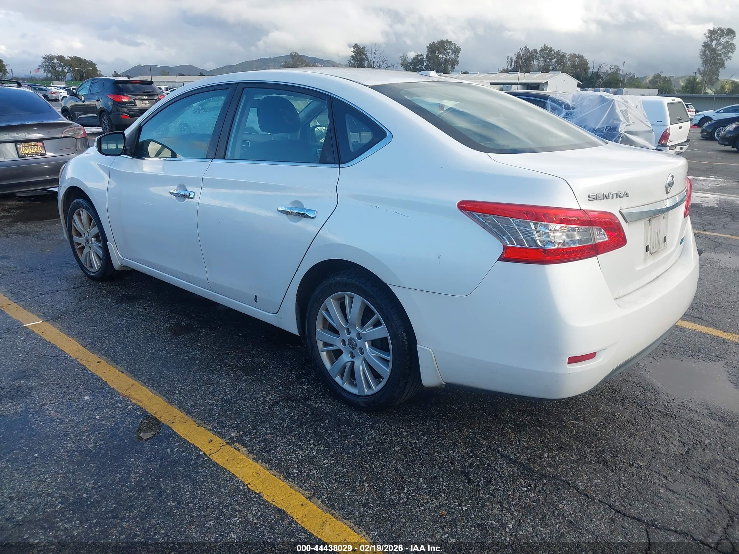 NISSAN SENTRA image 3