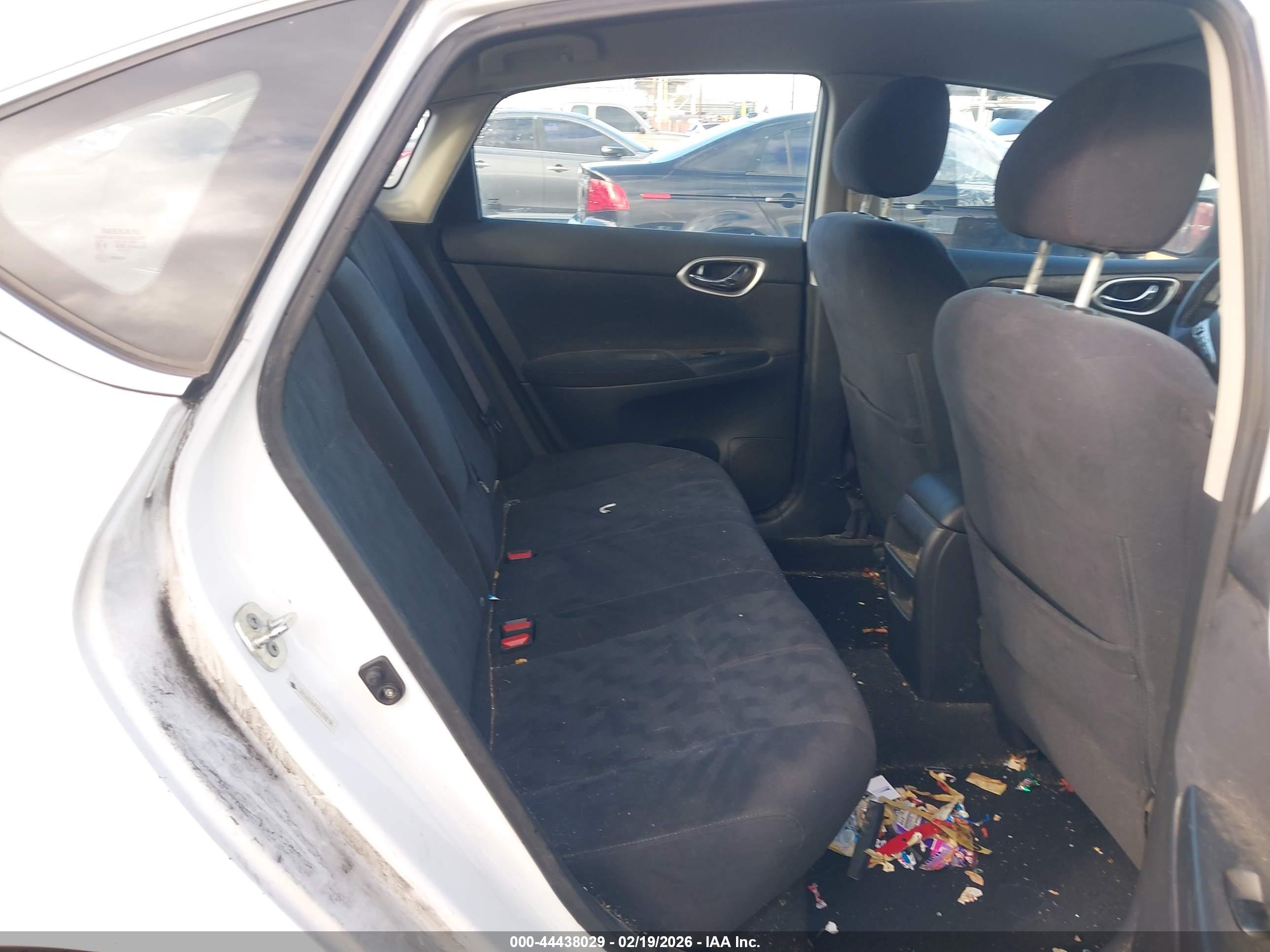 NISSAN SENTRA image 8