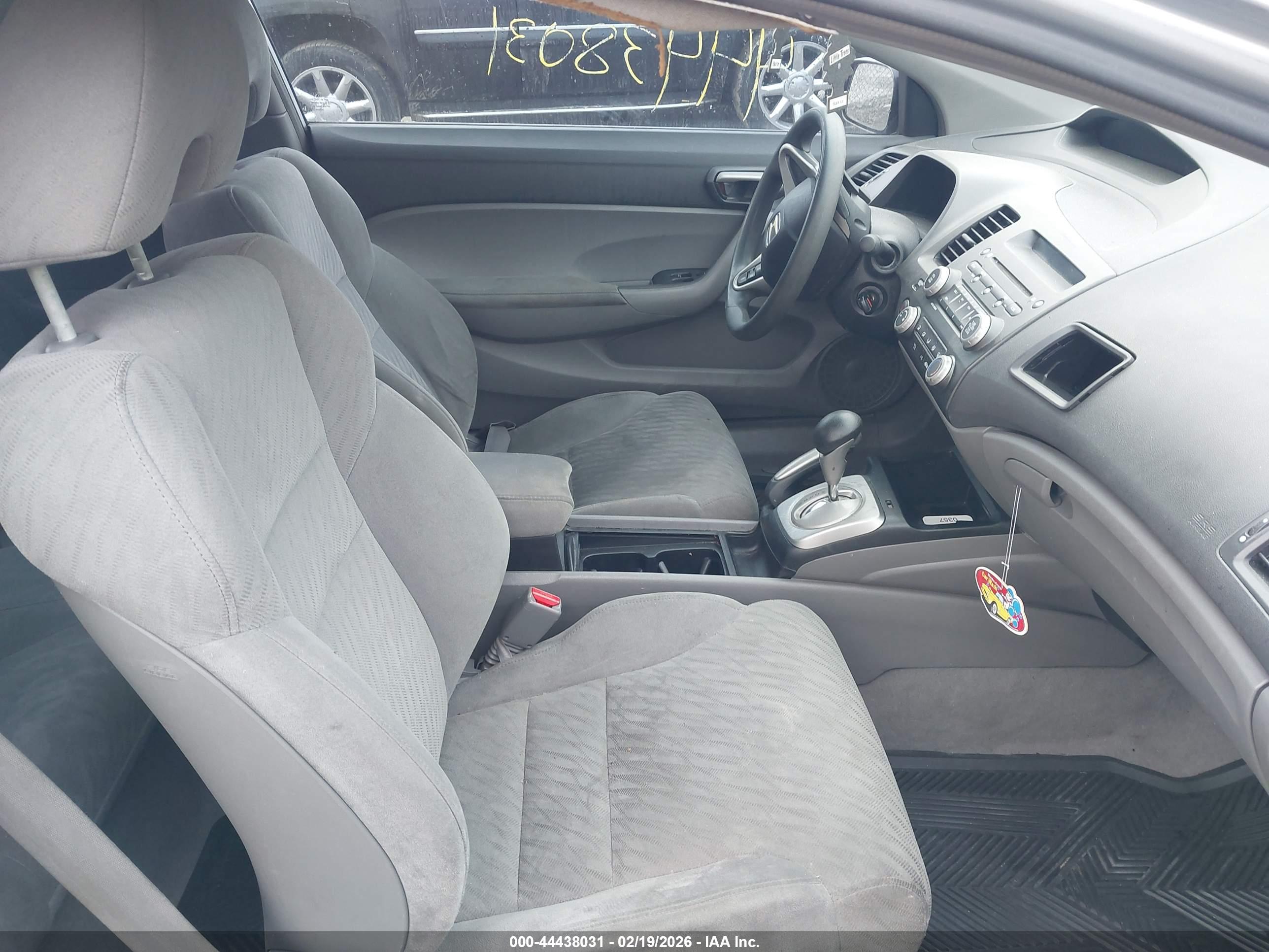 HONDA CIVIC image 5
