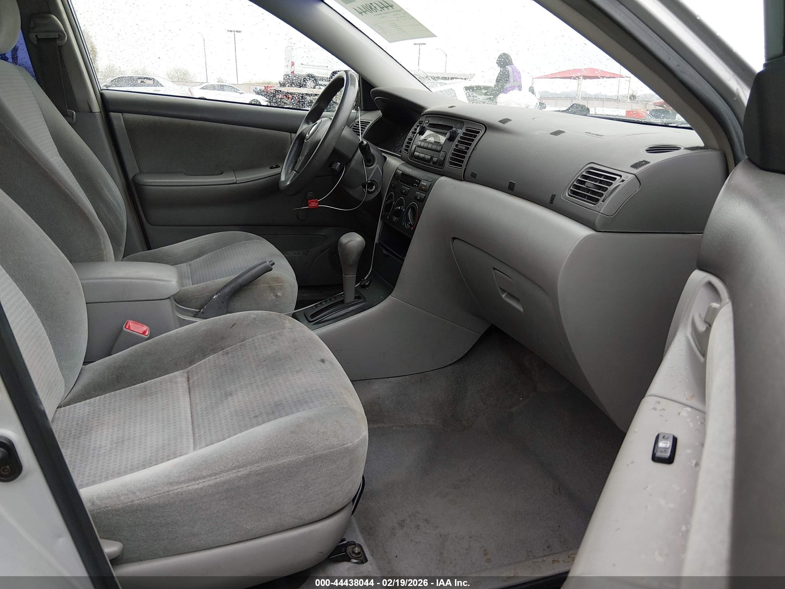 TOYOTA COROLLA image 5