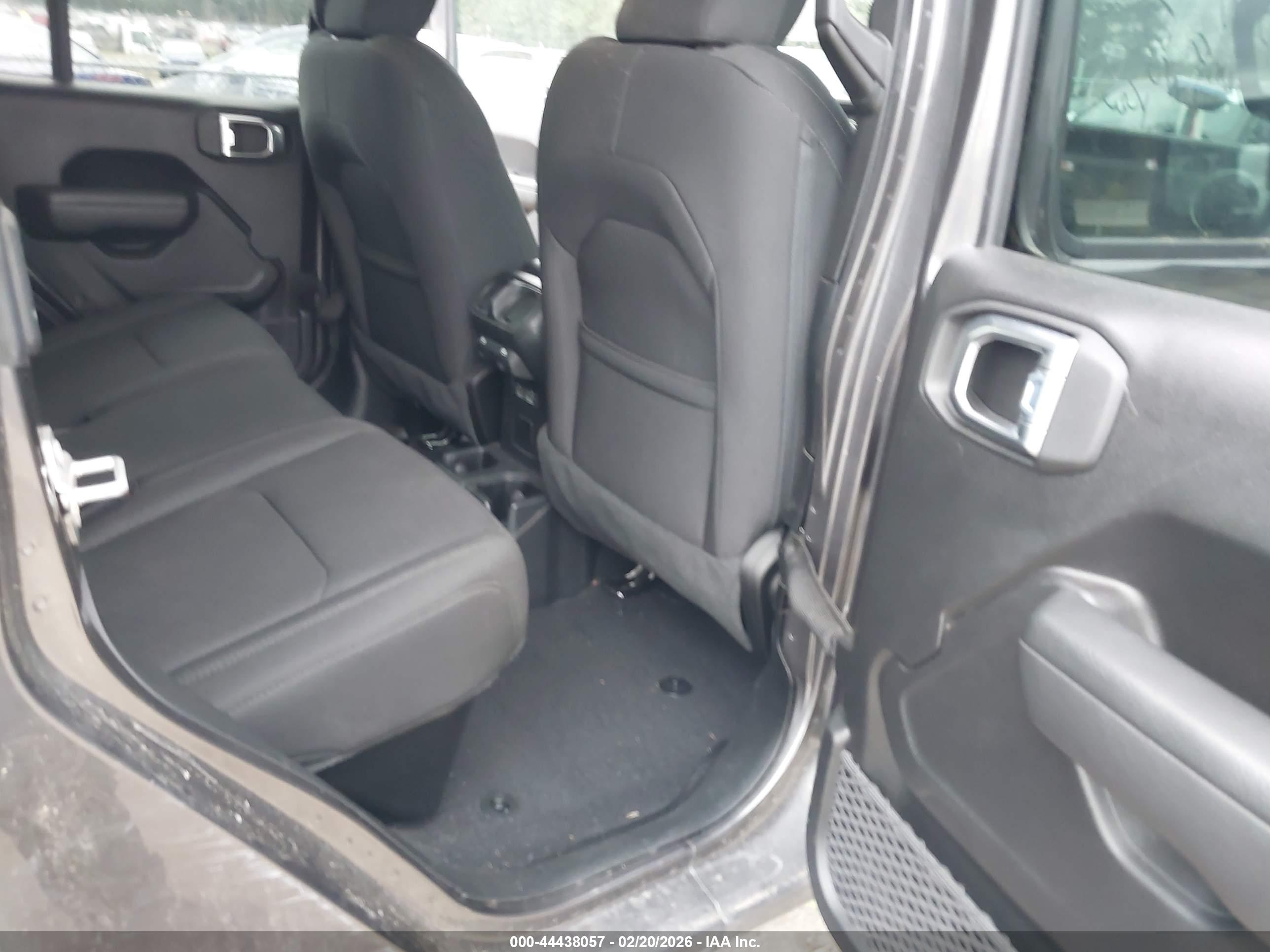 JEEP GLADIATOR image 8