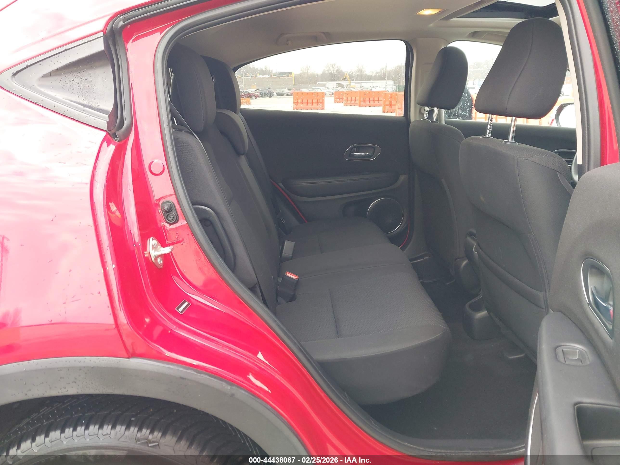 HONDA HR-V image 8