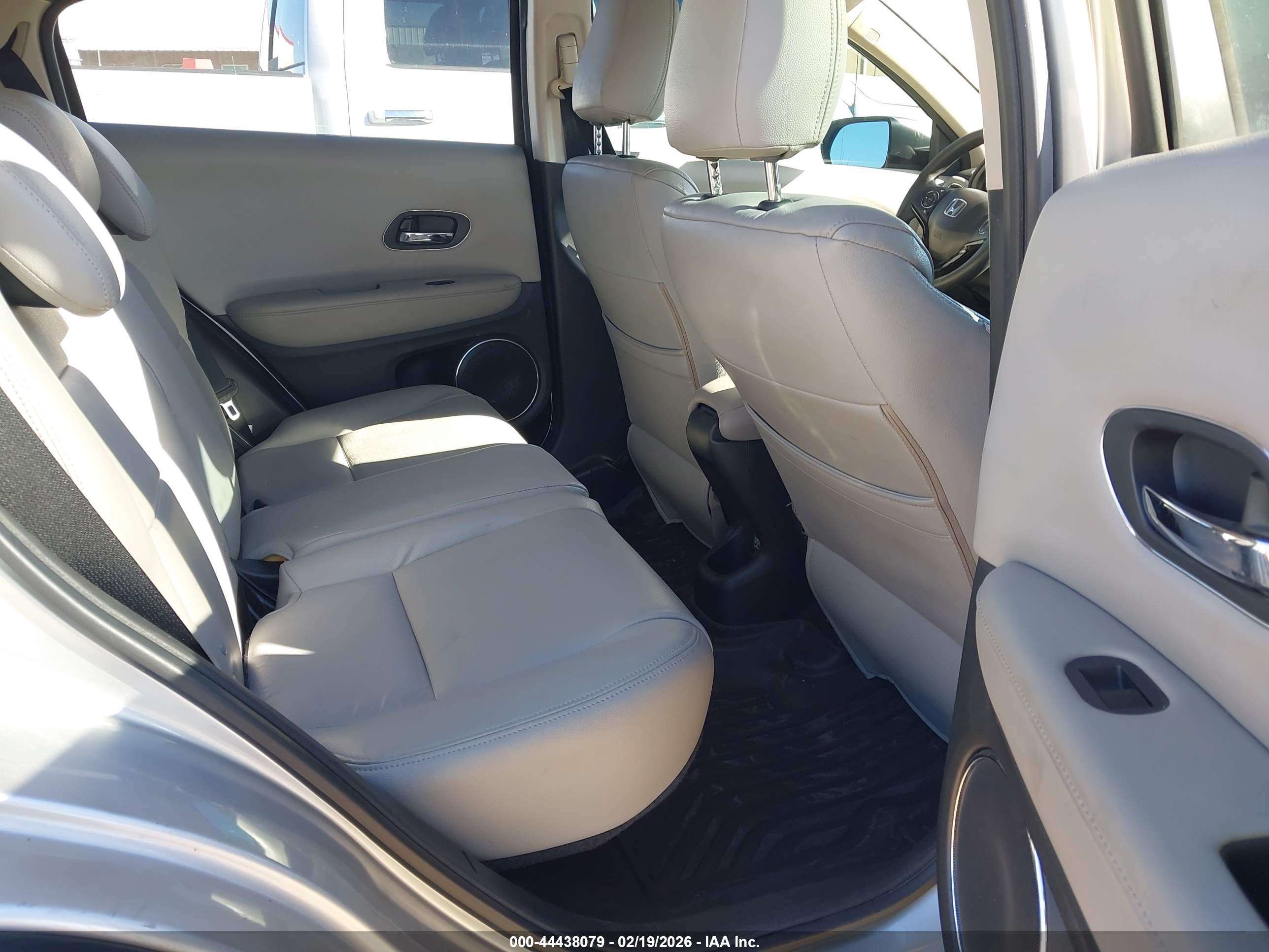 HONDA HR-V image 8