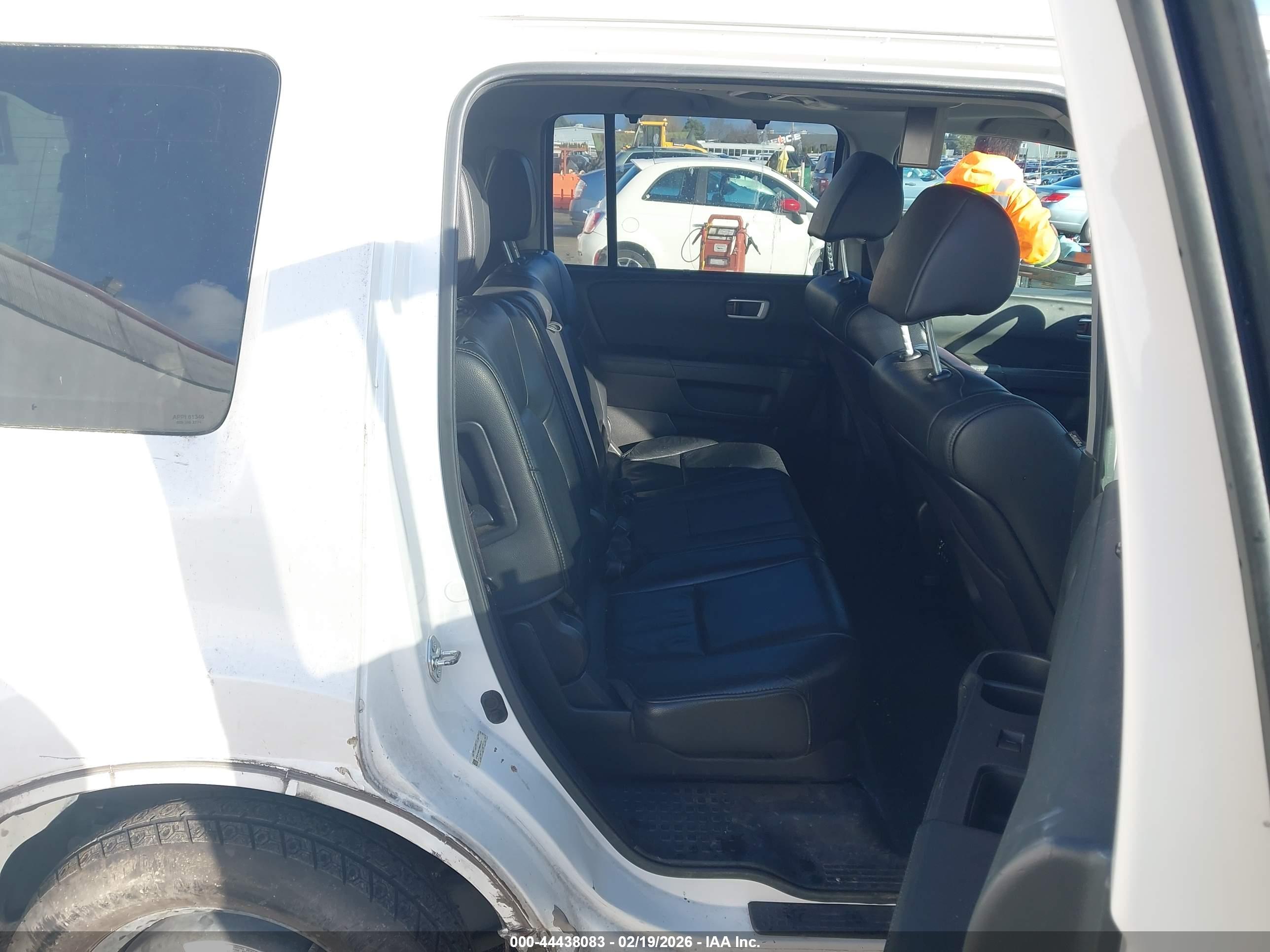 HONDA PILOT image 8