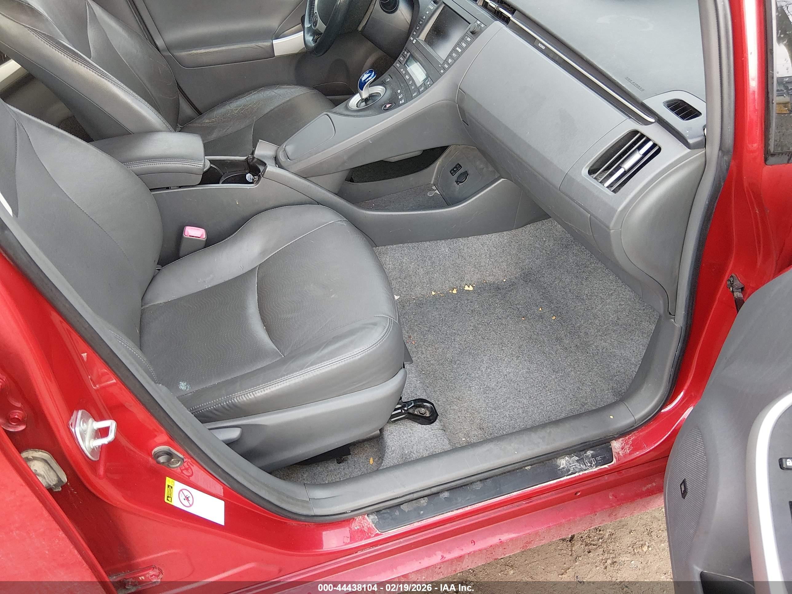 TOYOTA PRIUS image 5