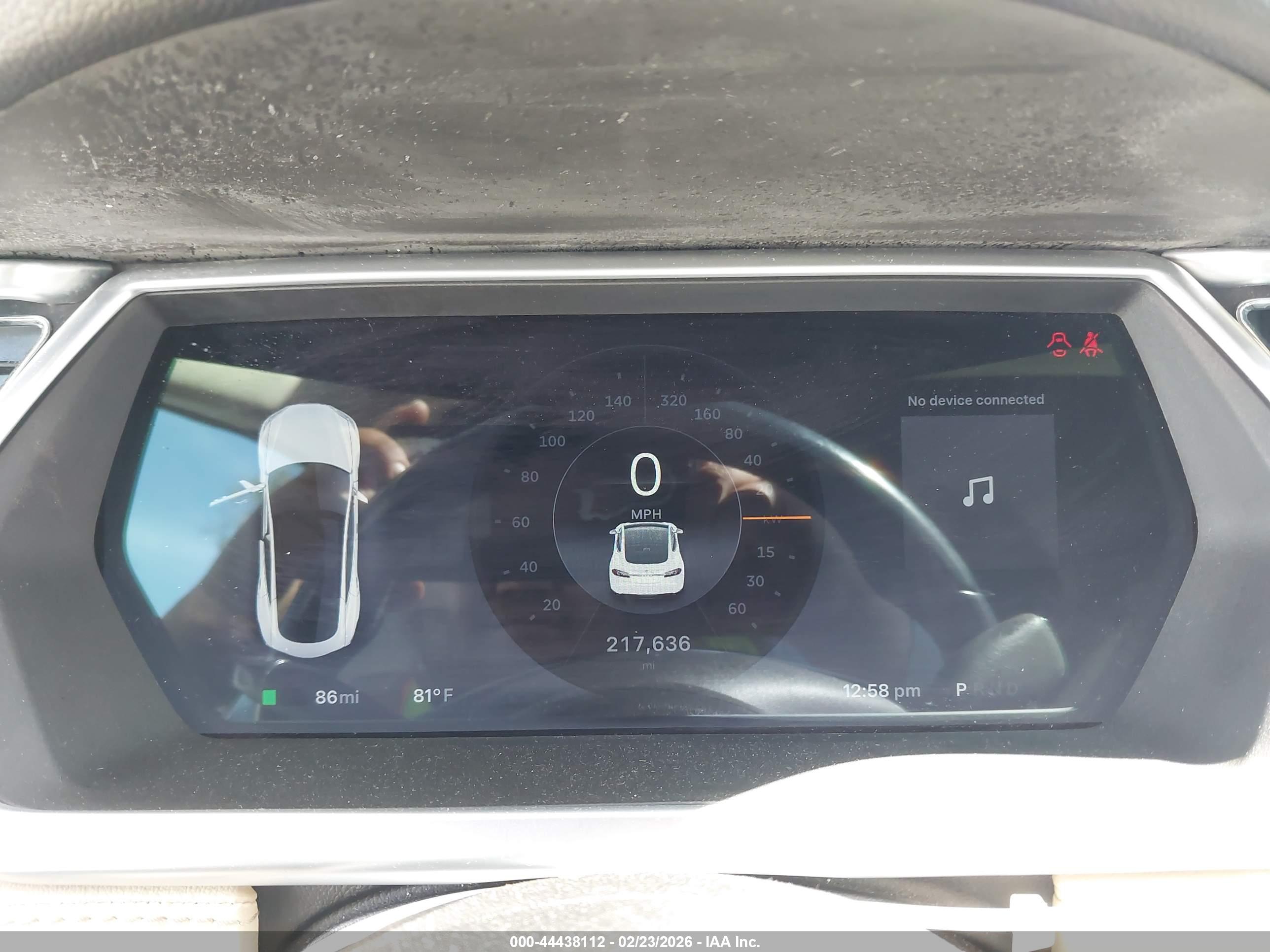 TESLA MODEL image 7