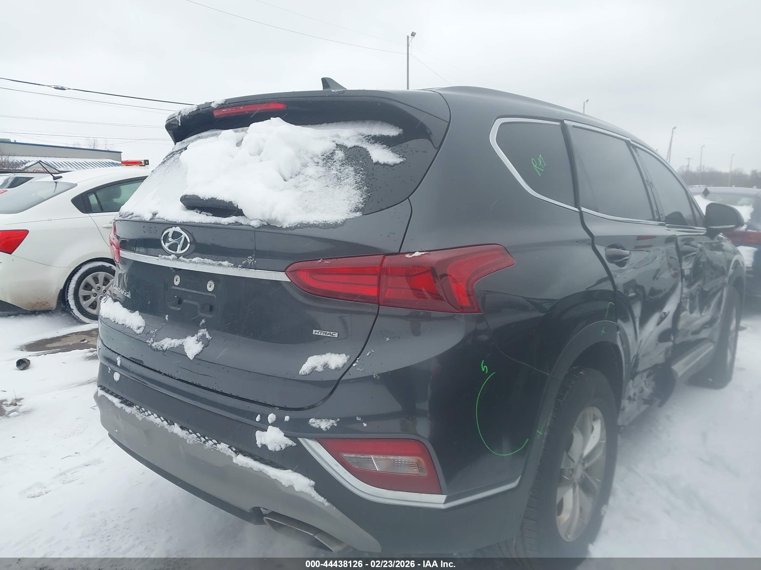 HYUNDAI SANTA image 4