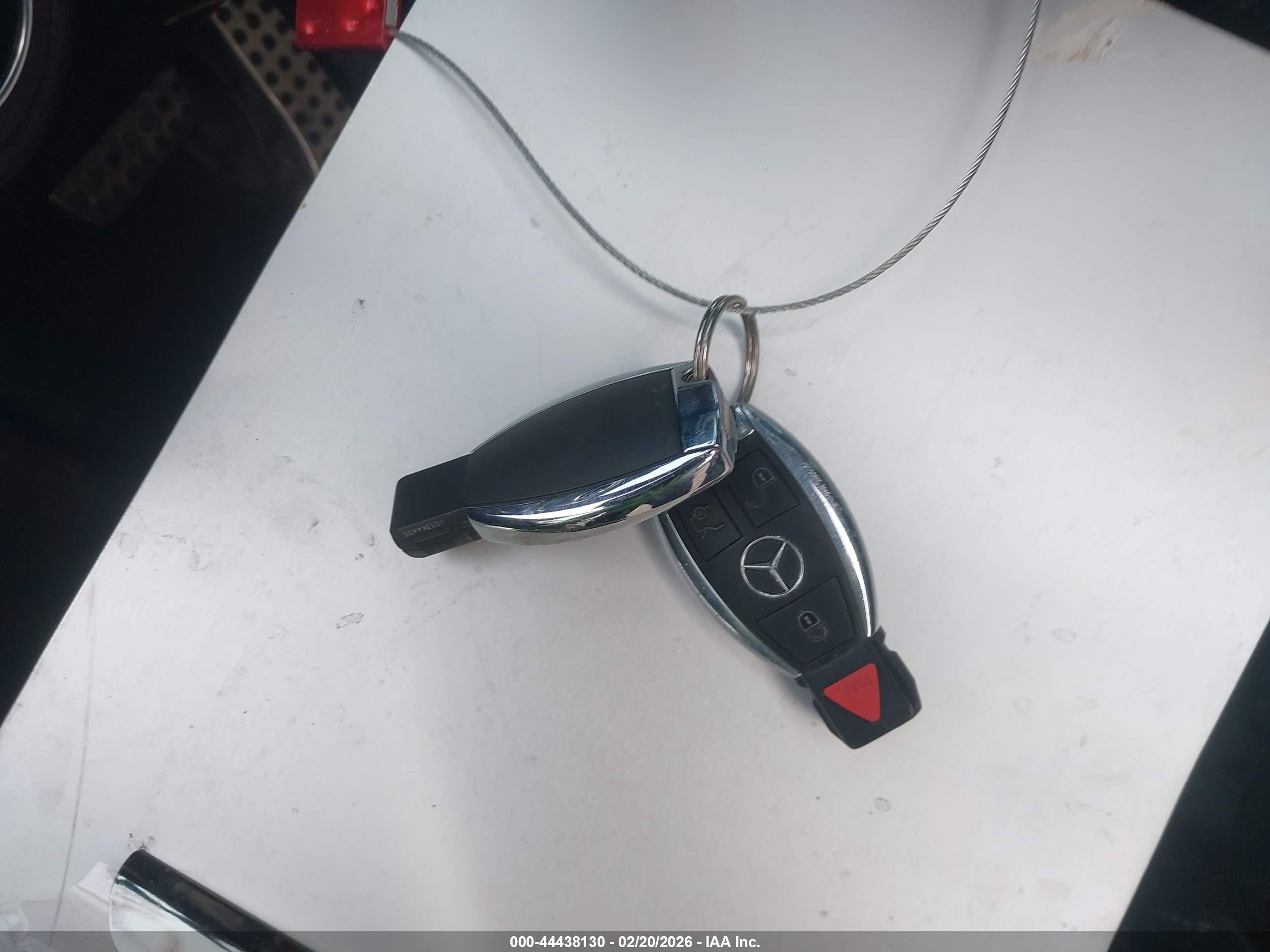 MERCEDES-BENZ C image 11