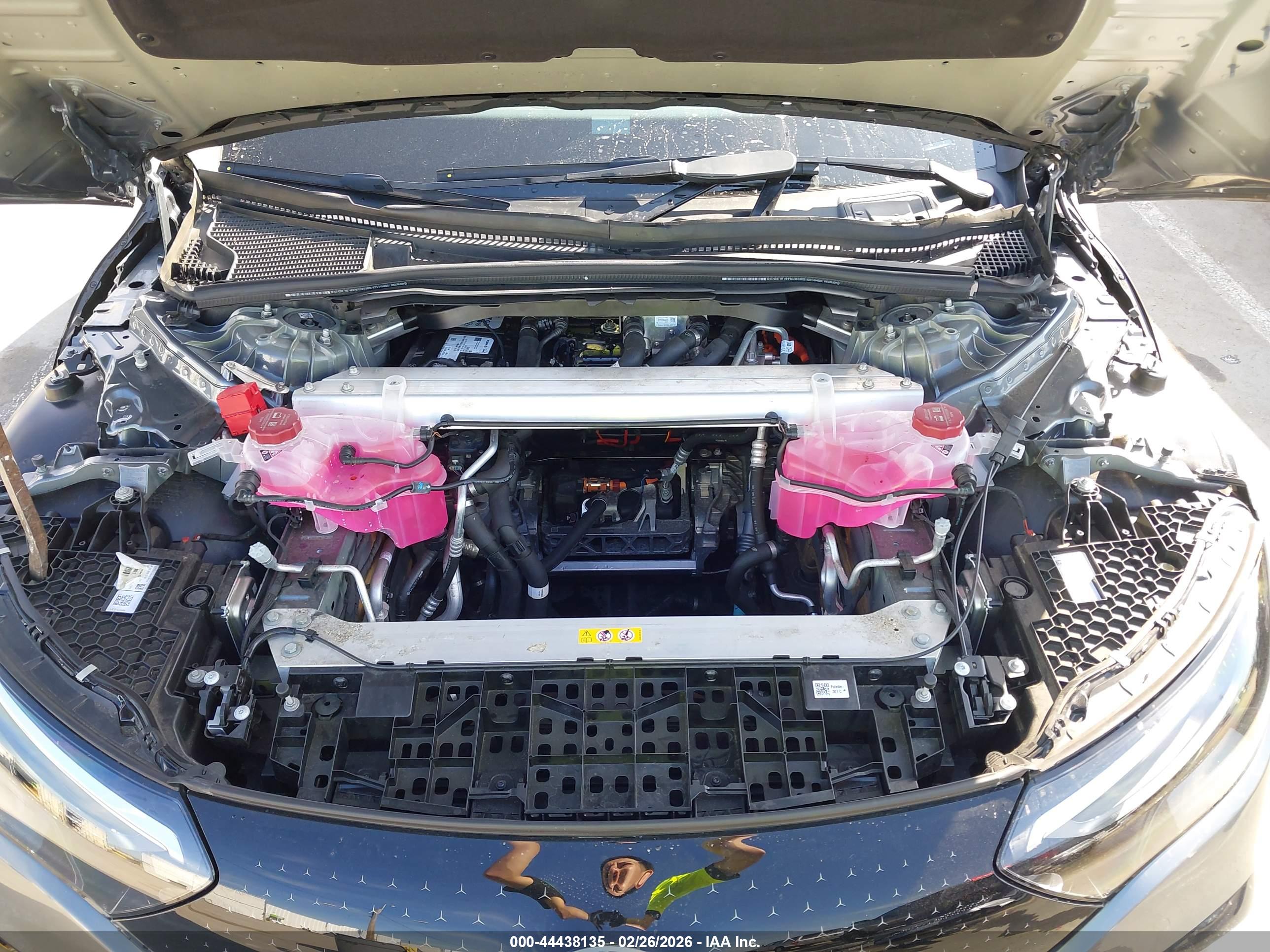 MERCEDES-BENZ EQE image 10