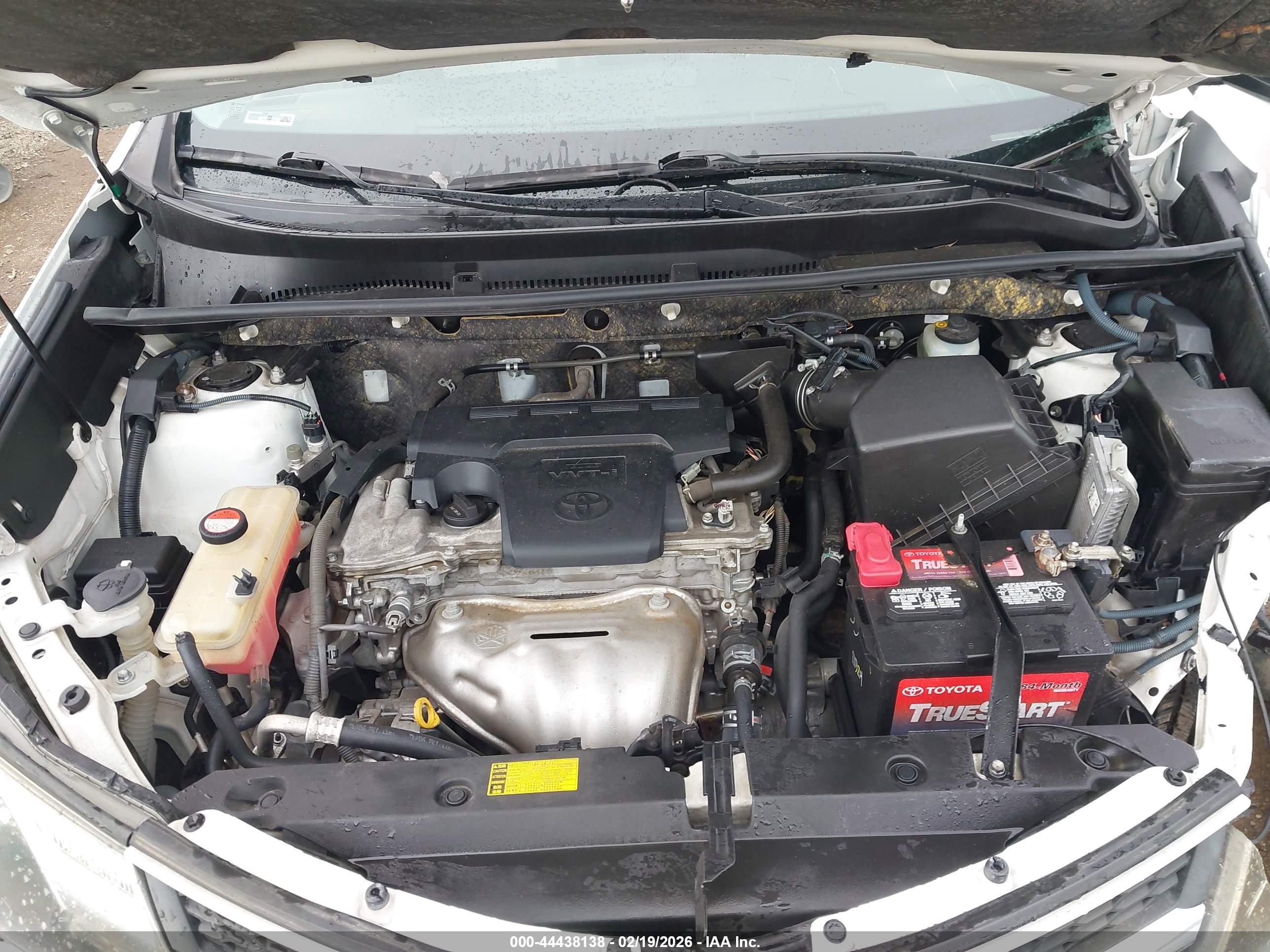 TOYOTA RAV4 image 10