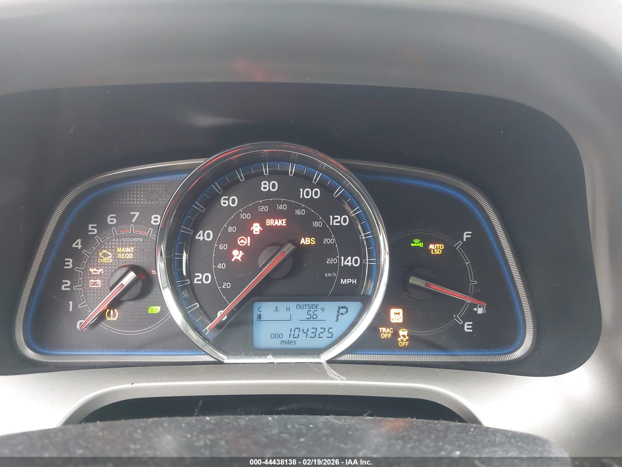 TOYOTA RAV4 image 7