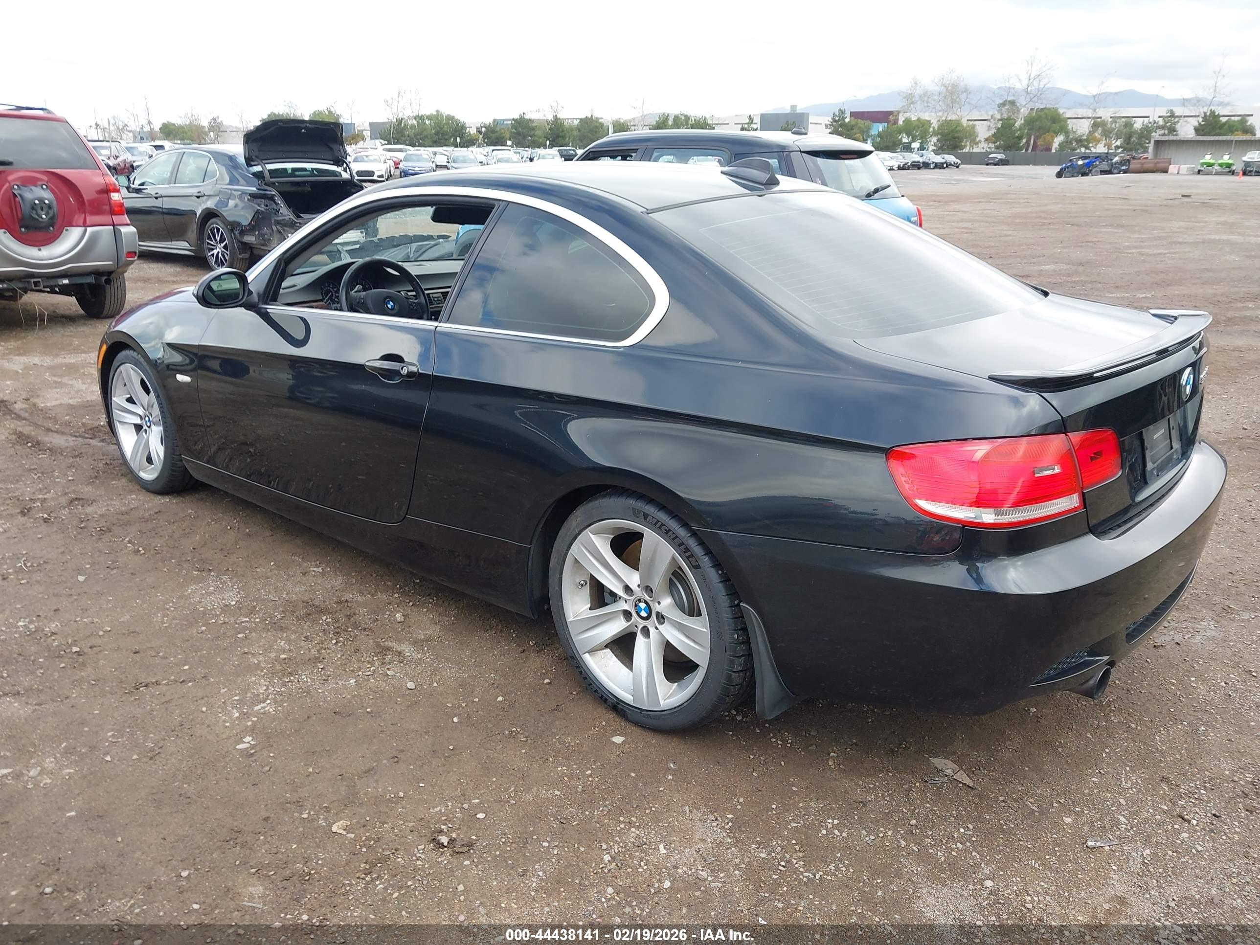 BMW 335I image 3