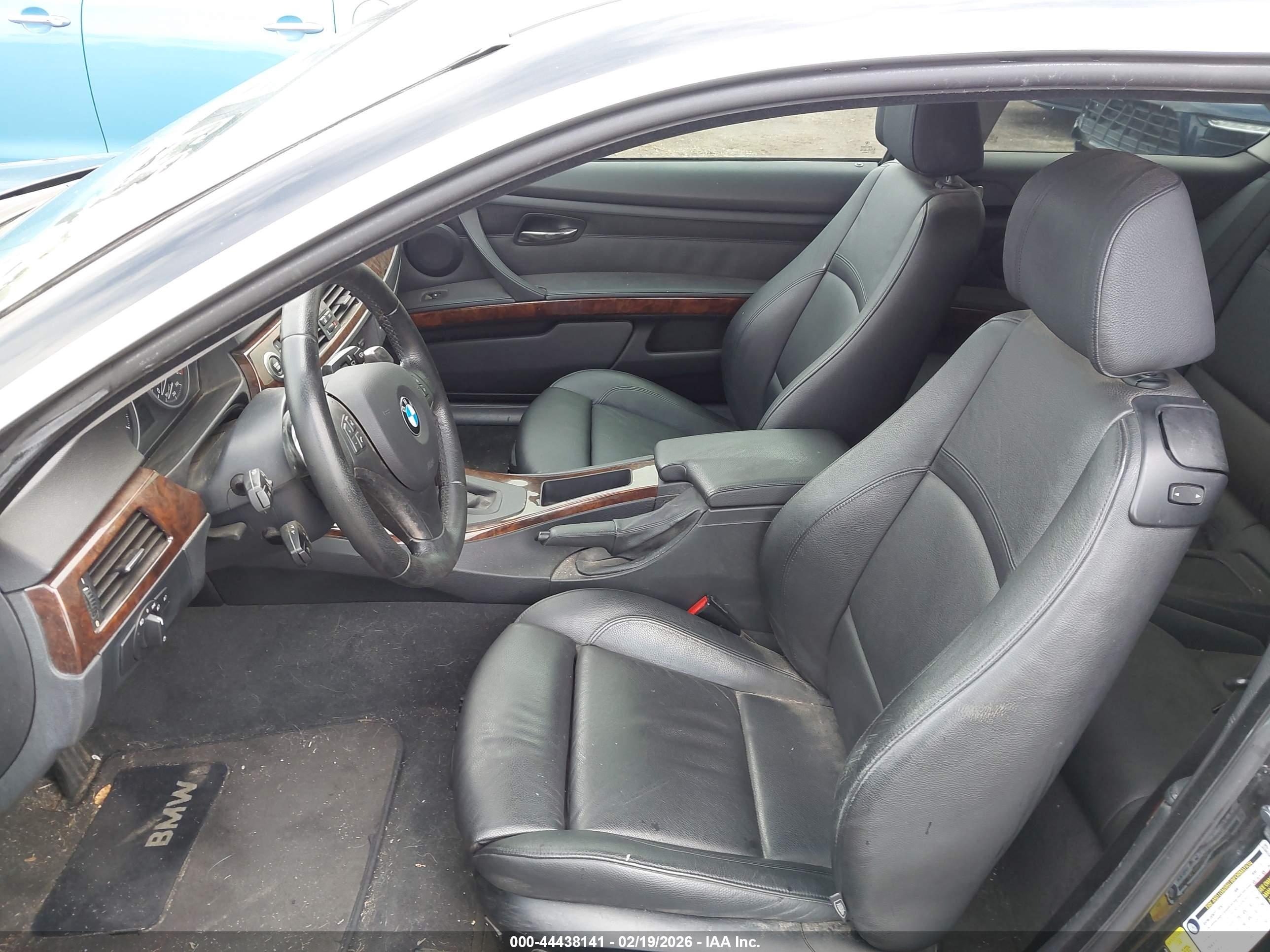 BMW 335I image 5