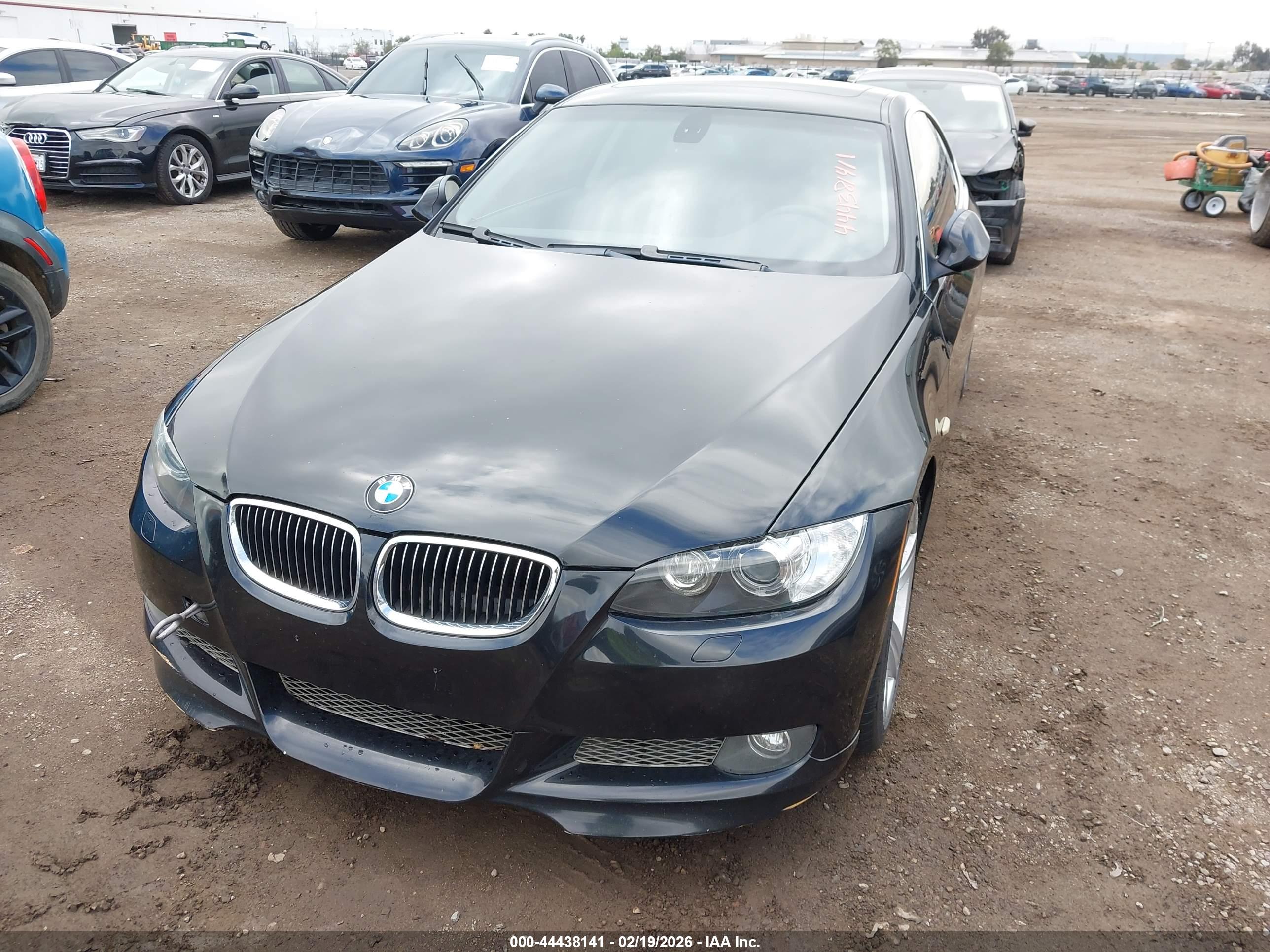 BMW 335I image 6