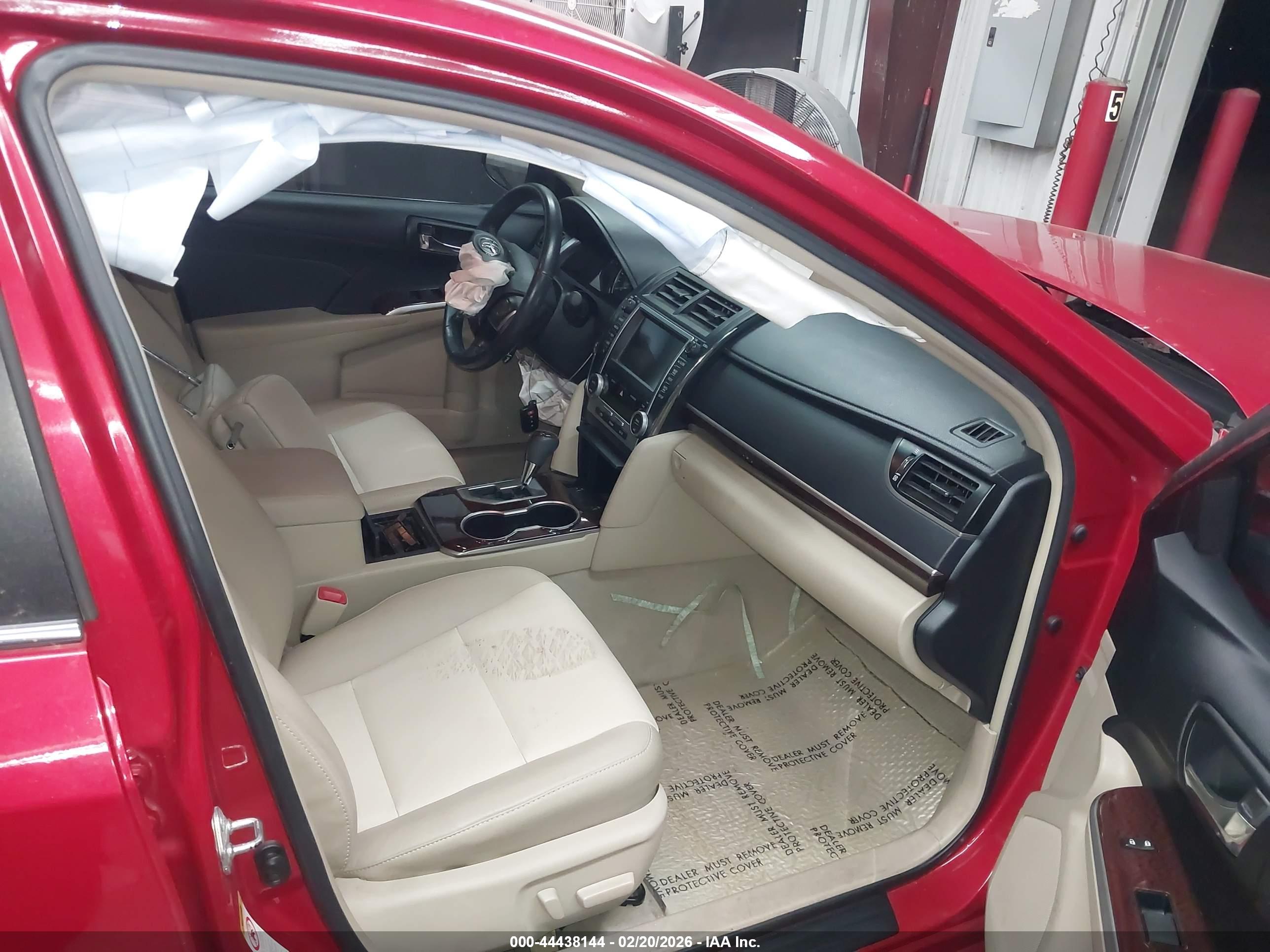 TOYOTA CAMRY image 5