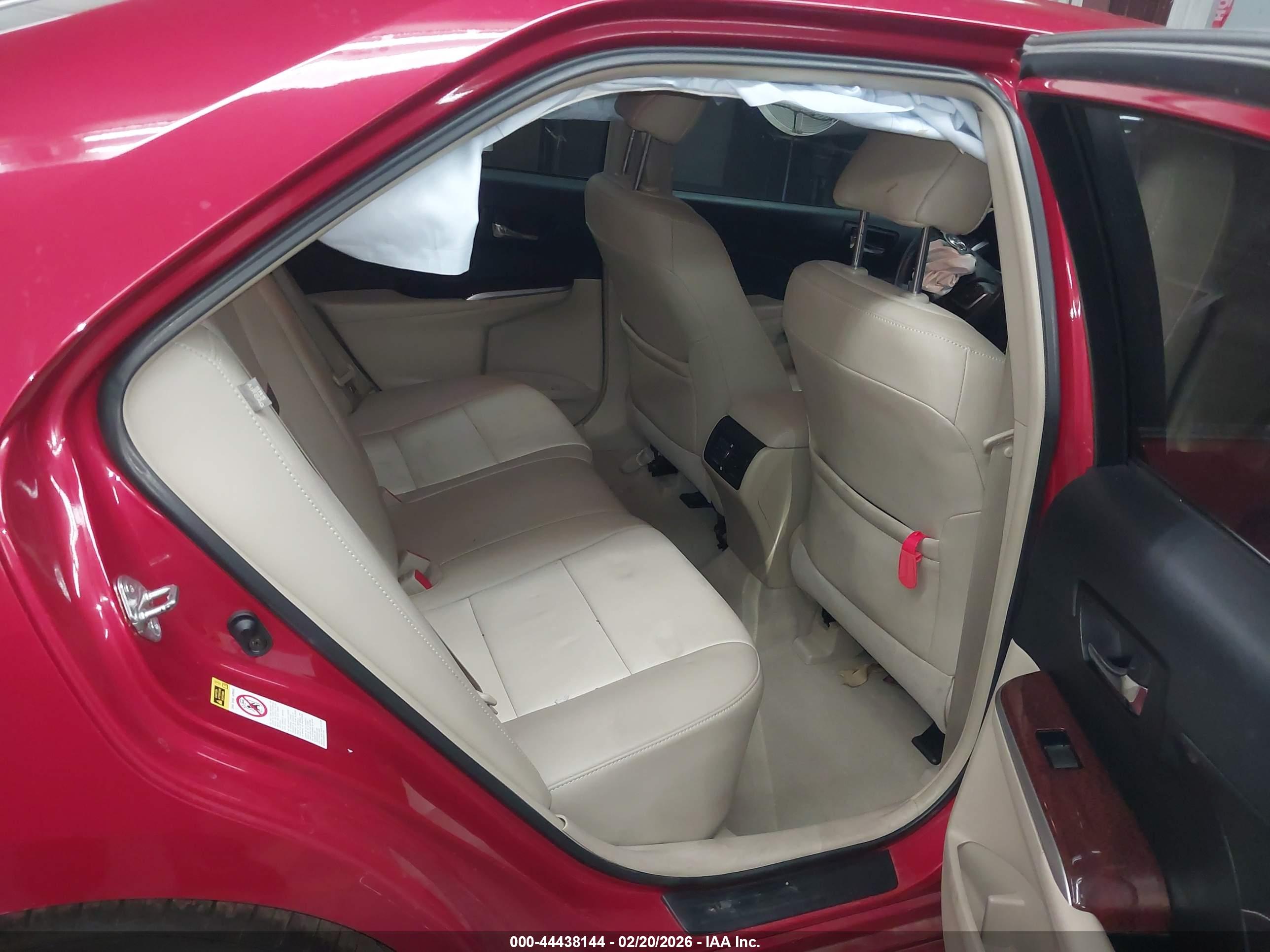 TOYOTA CAMRY image 8