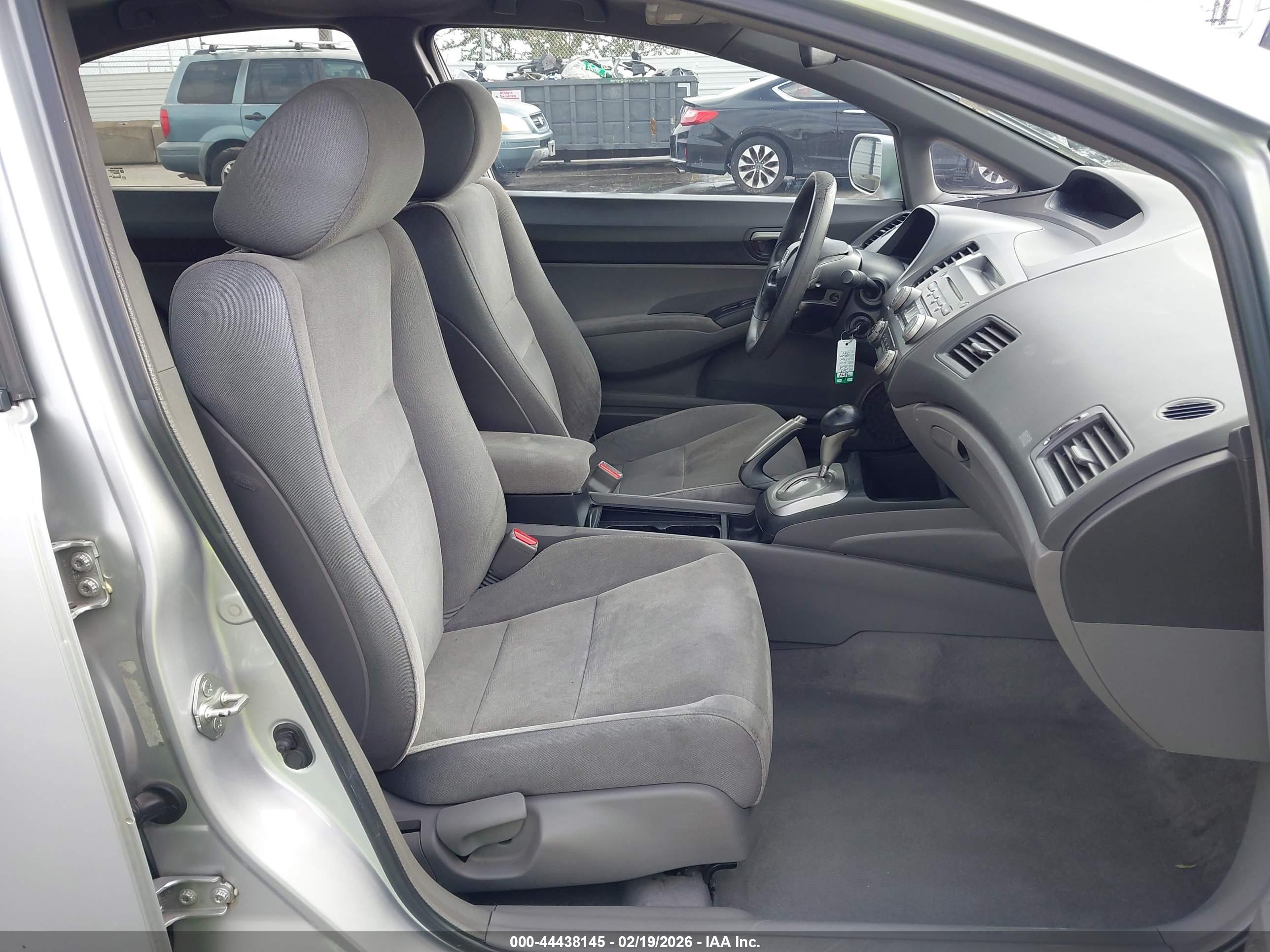 HONDA CIVIC image 5