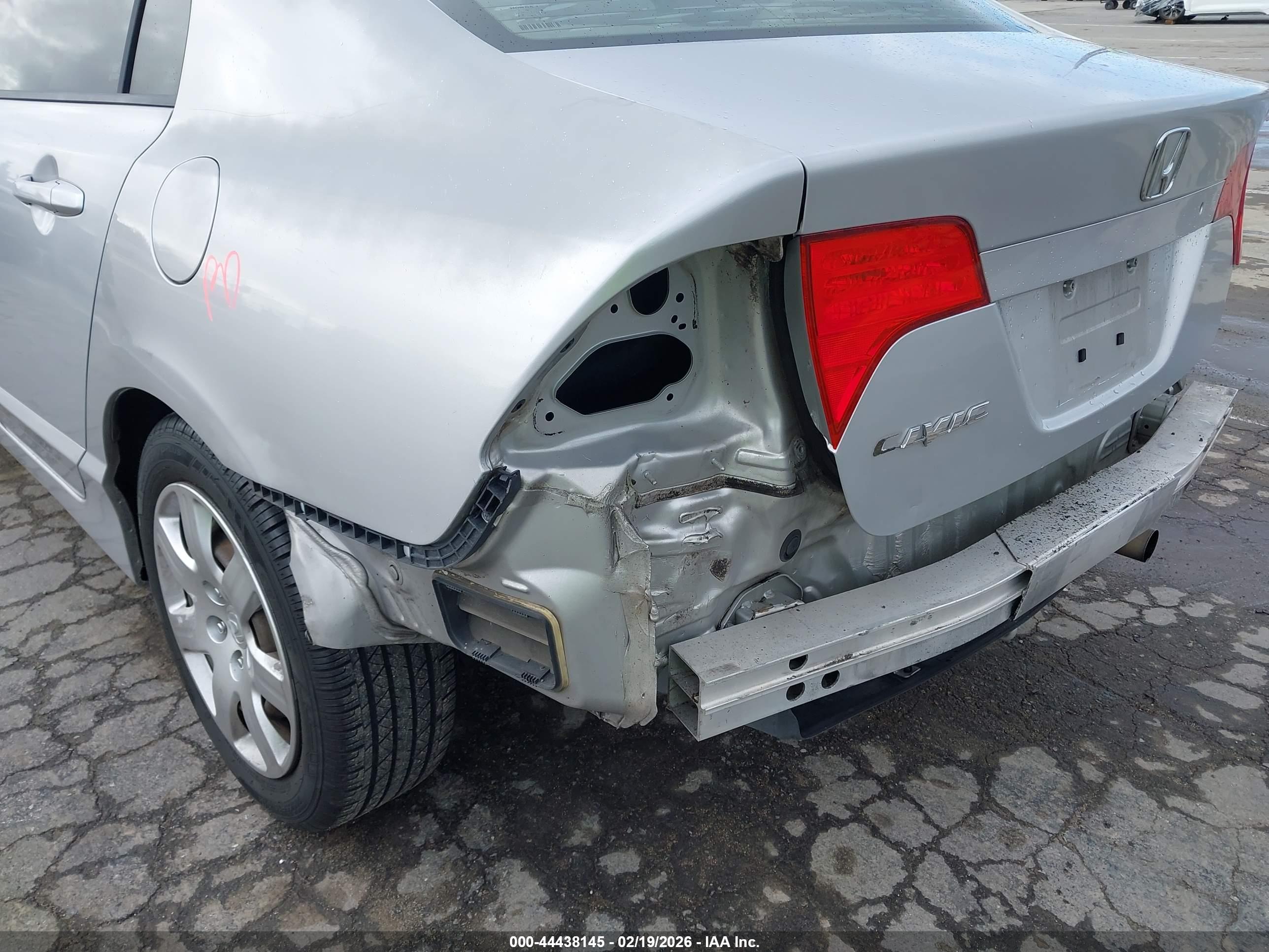 HONDA CIVIC image 6