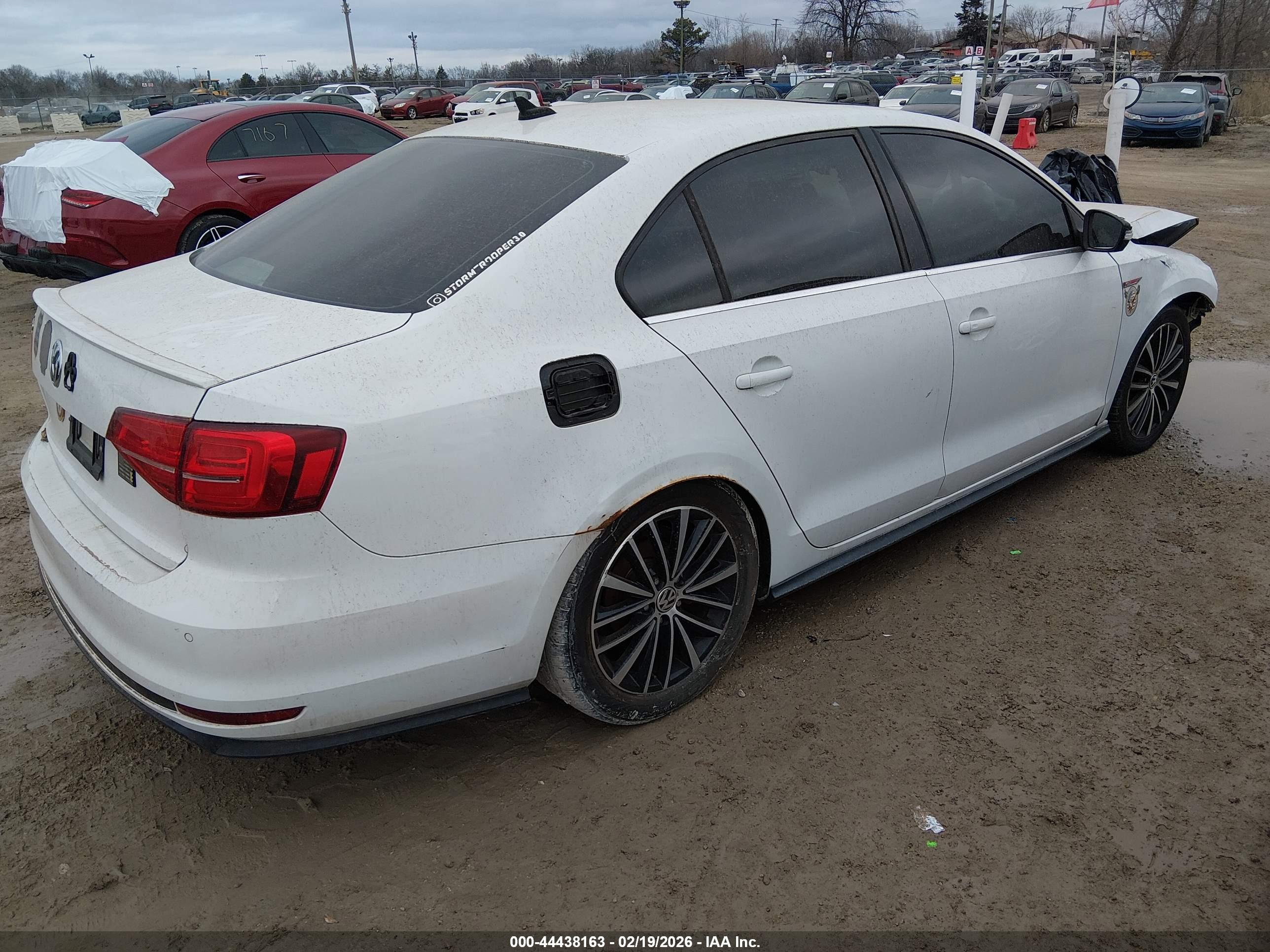 VOLKSWAGEN JETTA image 4