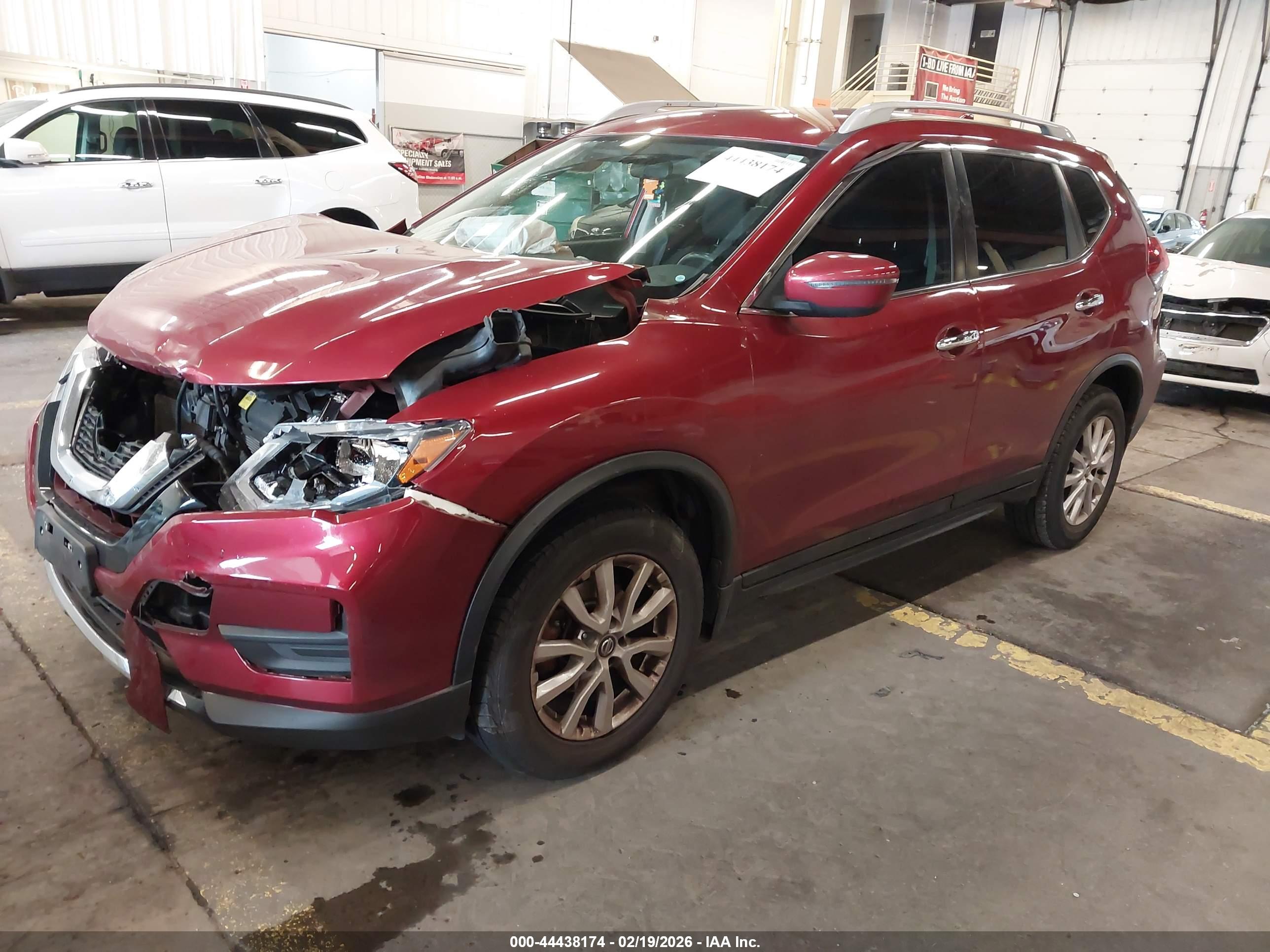 NISSAN ROGUE image 2