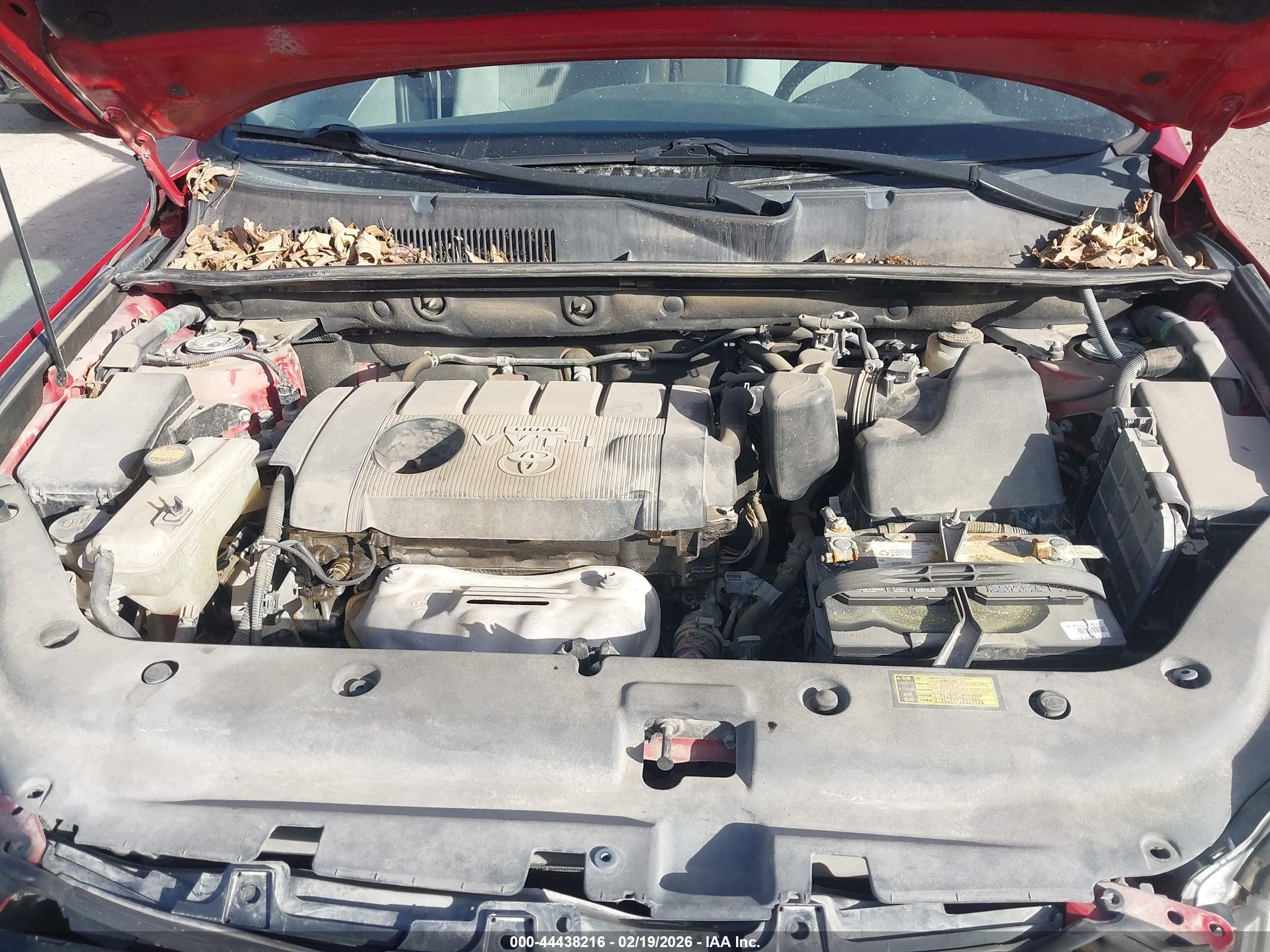 TOYOTA RAV4 image 10