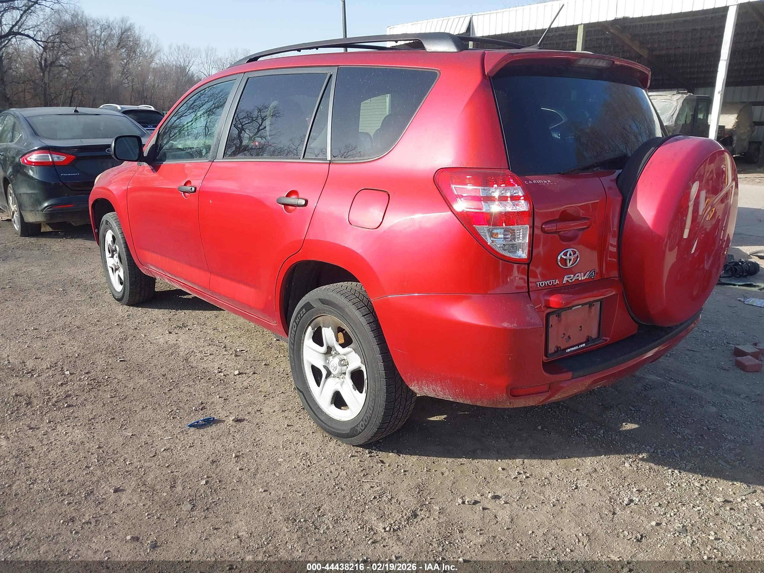 TOYOTA RAV4 image 3