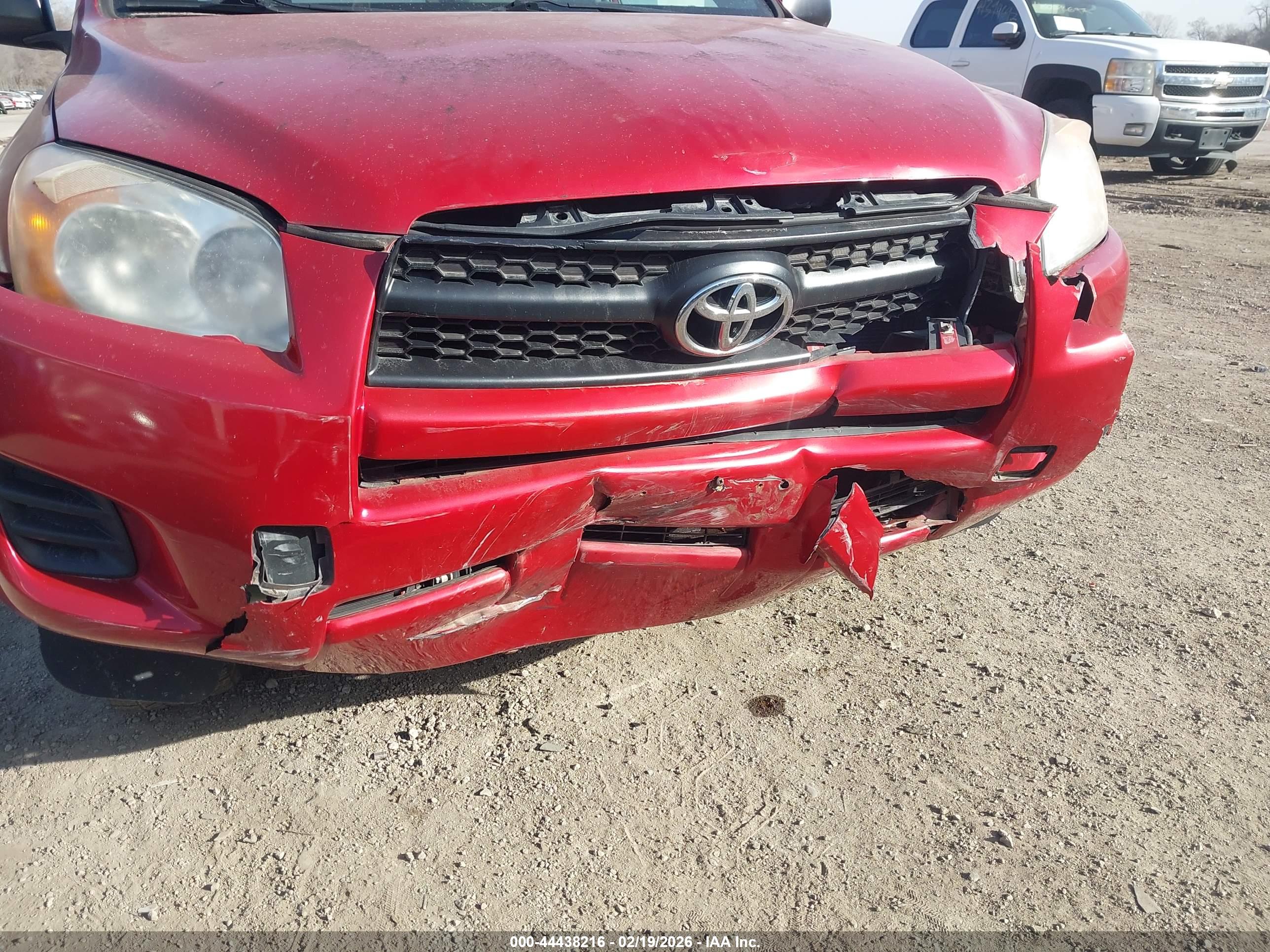 TOYOTA RAV4 image 6