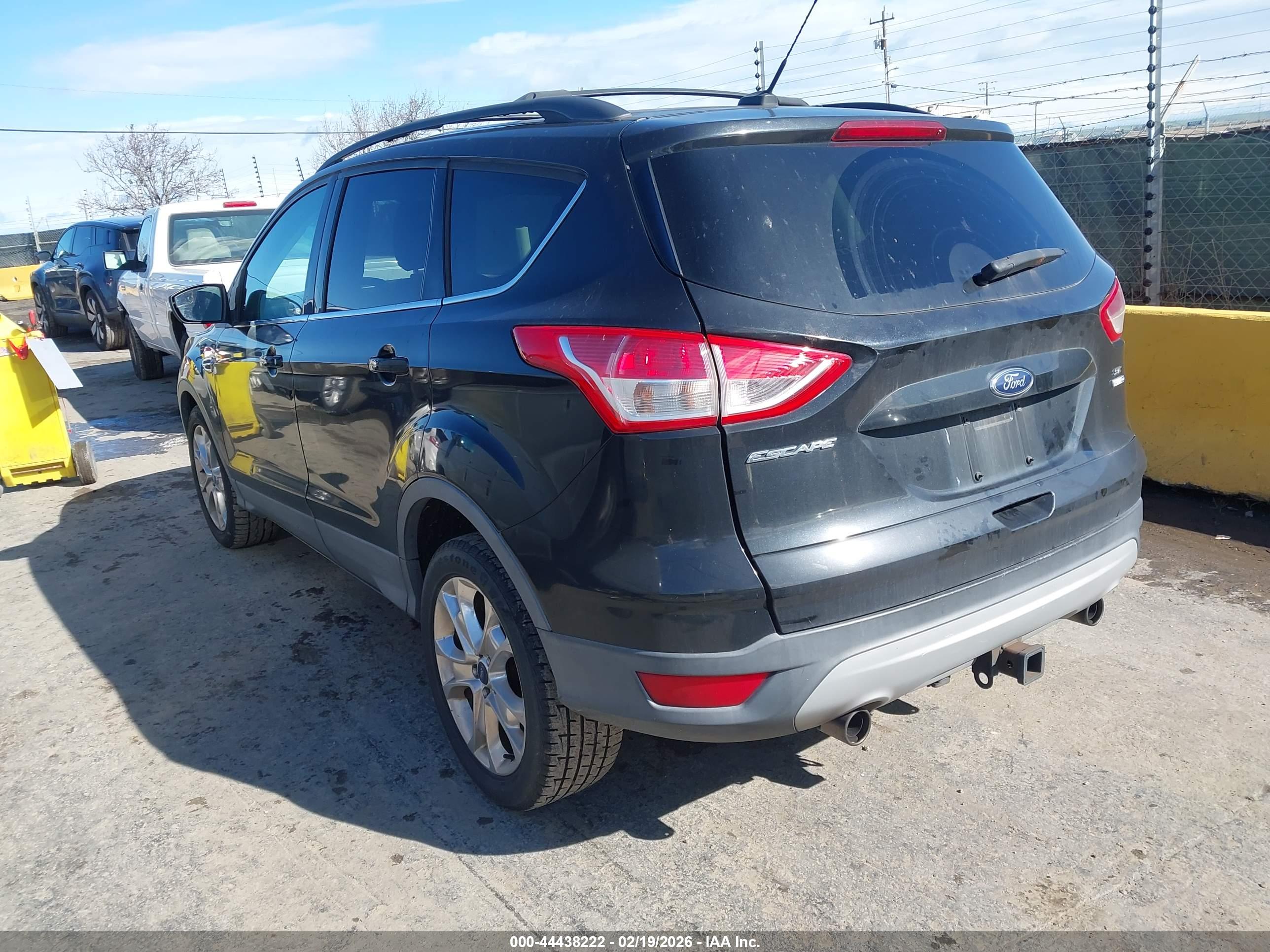 FORD ESCAPE image 3