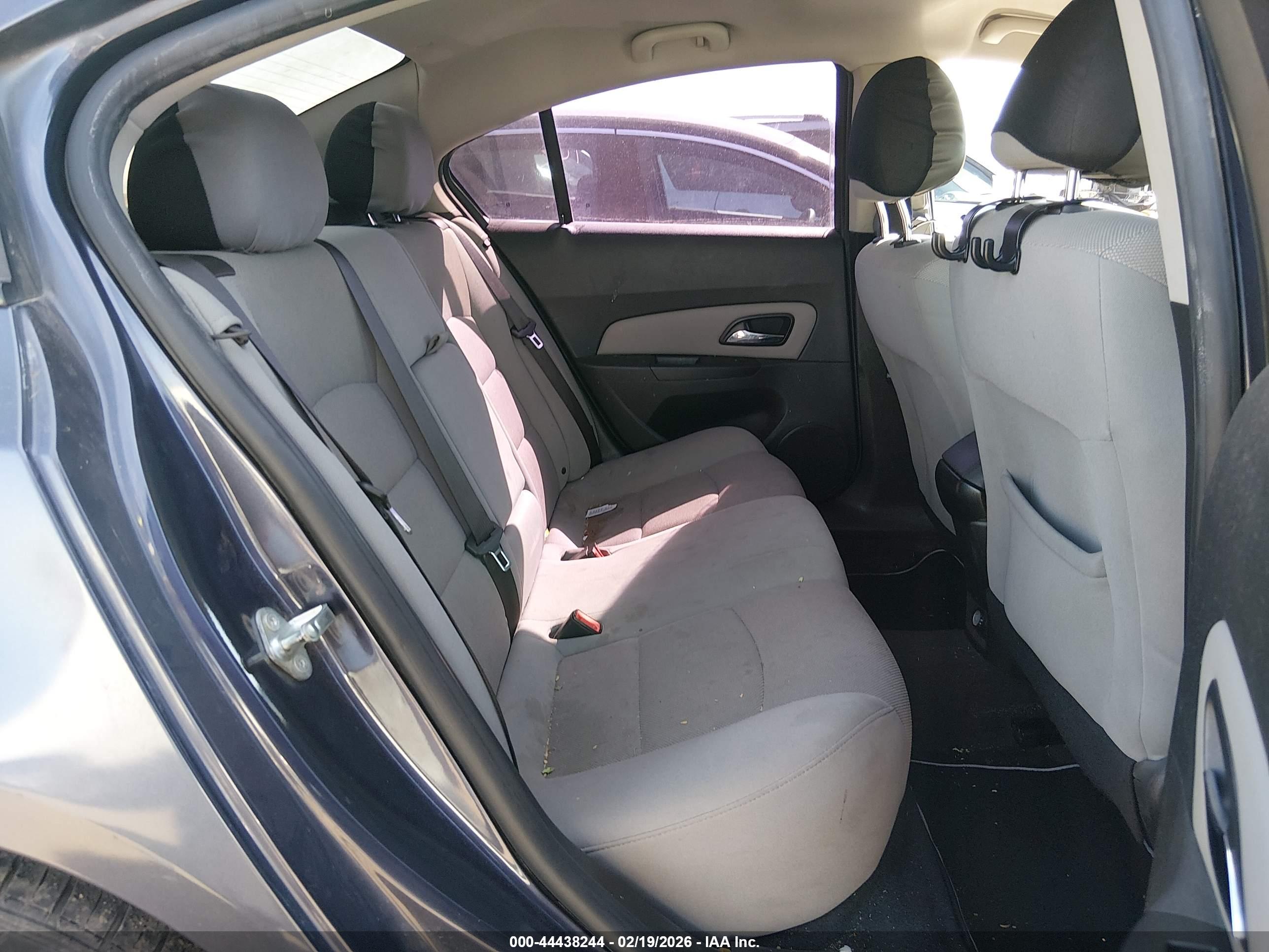 CHEVROLET CRUZE image 8