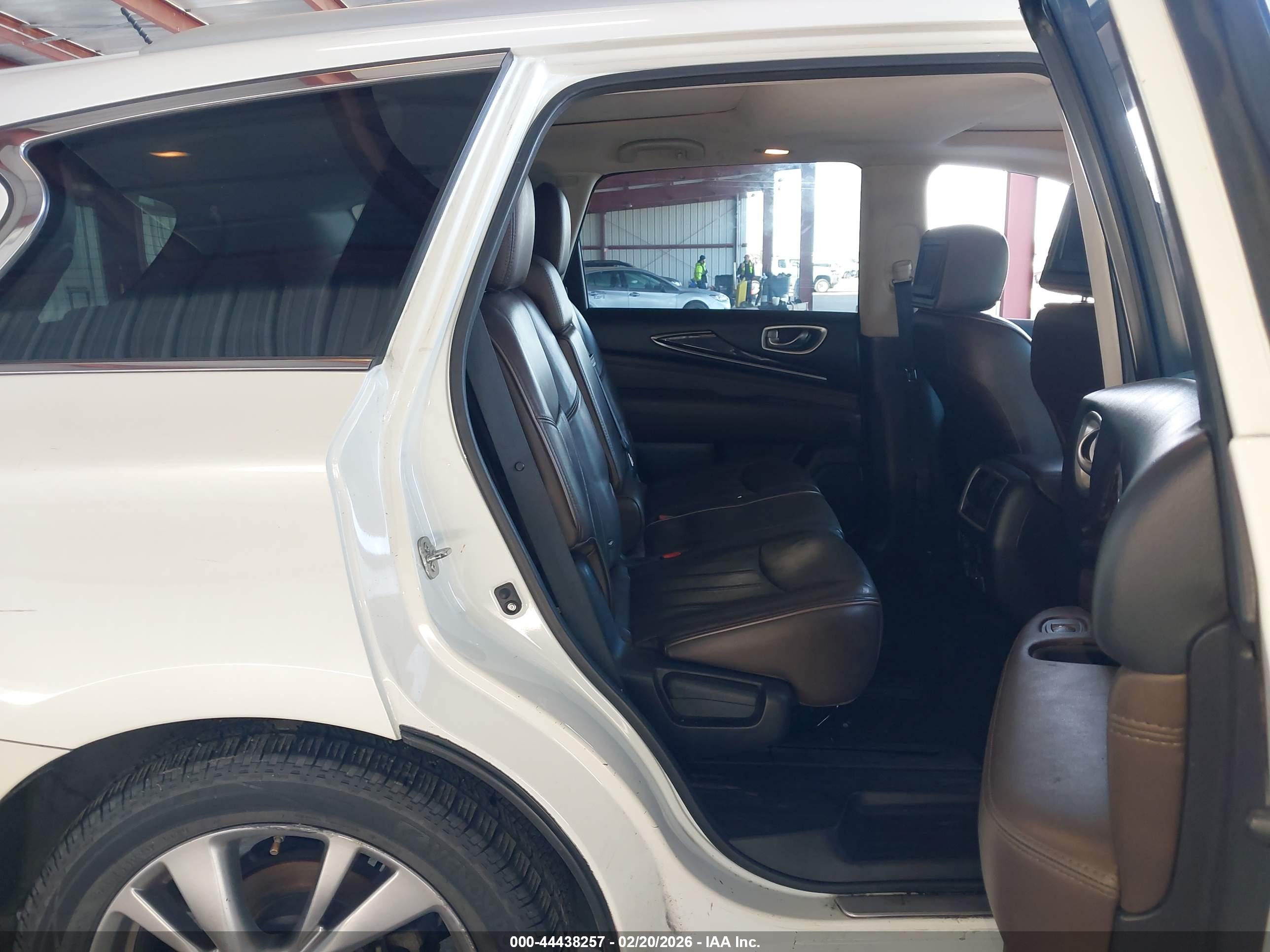 INFINITI QX60 image 8