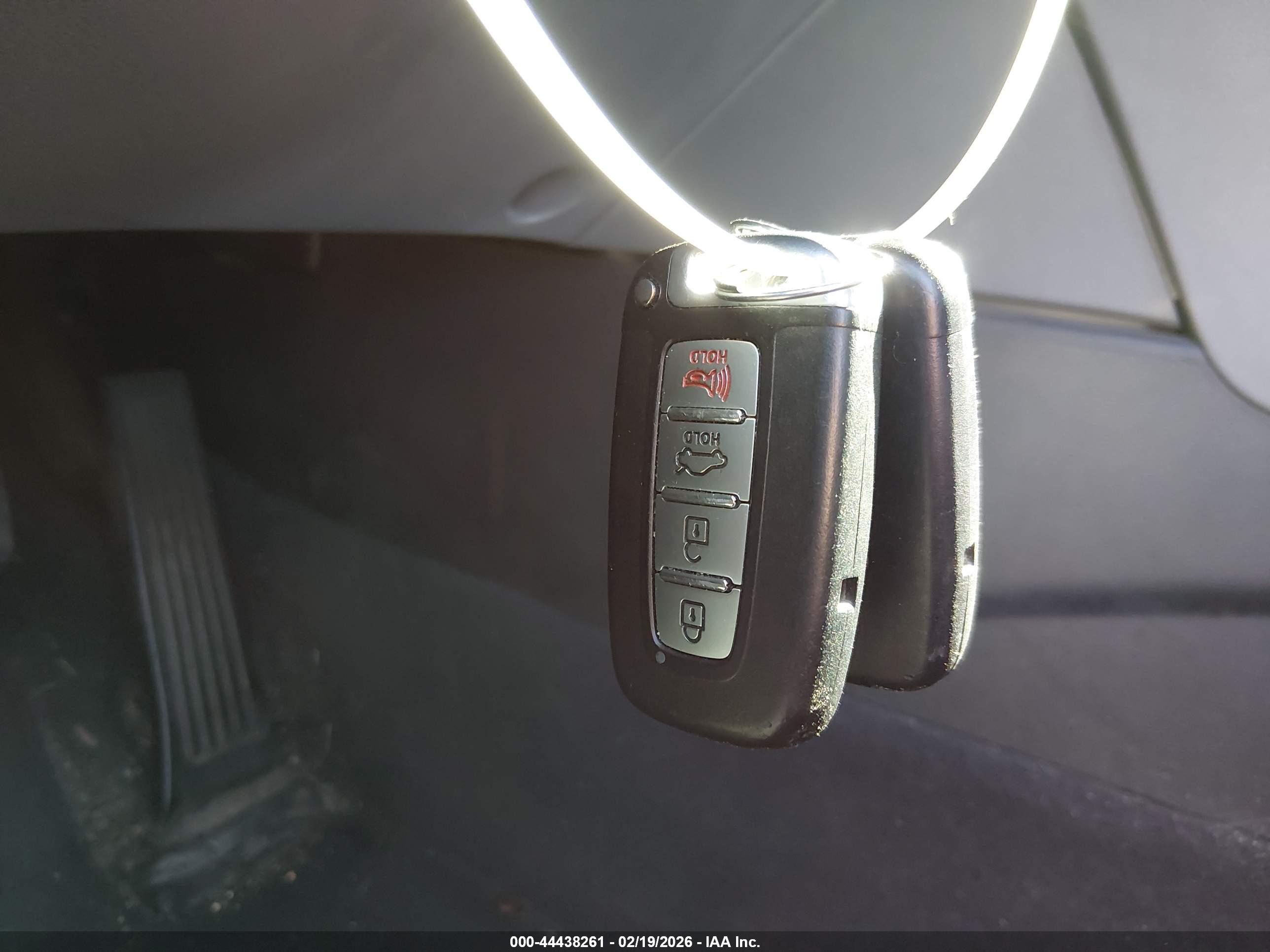 HYUNDAI SONATA image 11