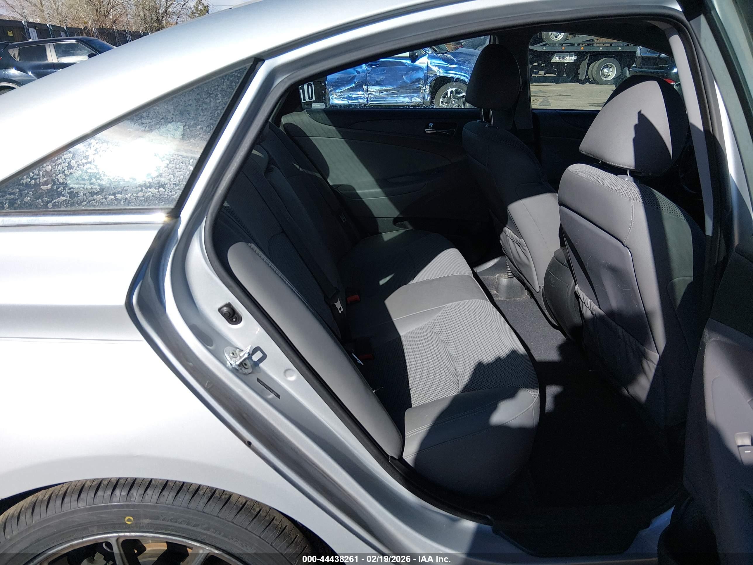 HYUNDAI SONATA image 8