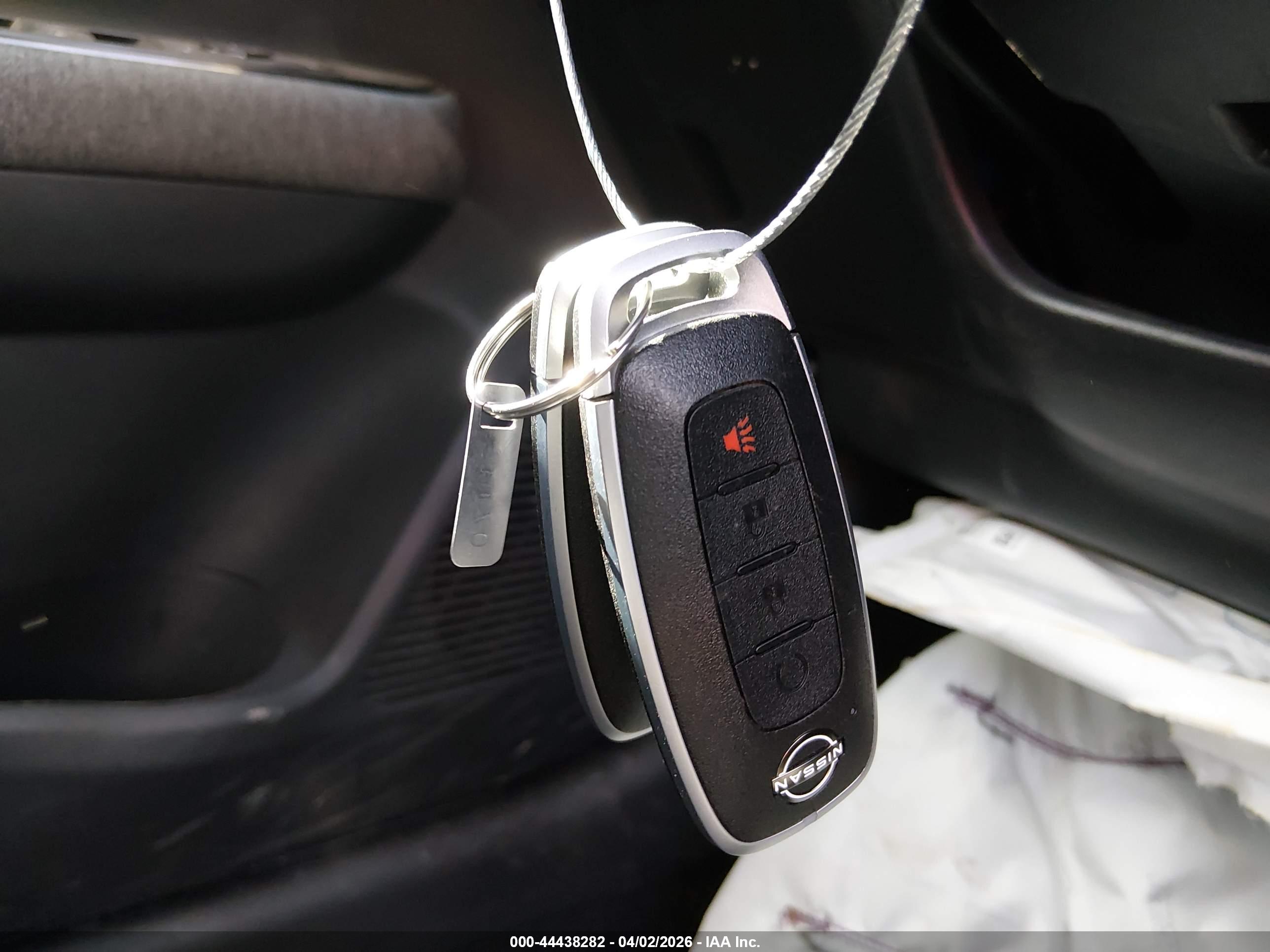 NISSAN KICKS image 11