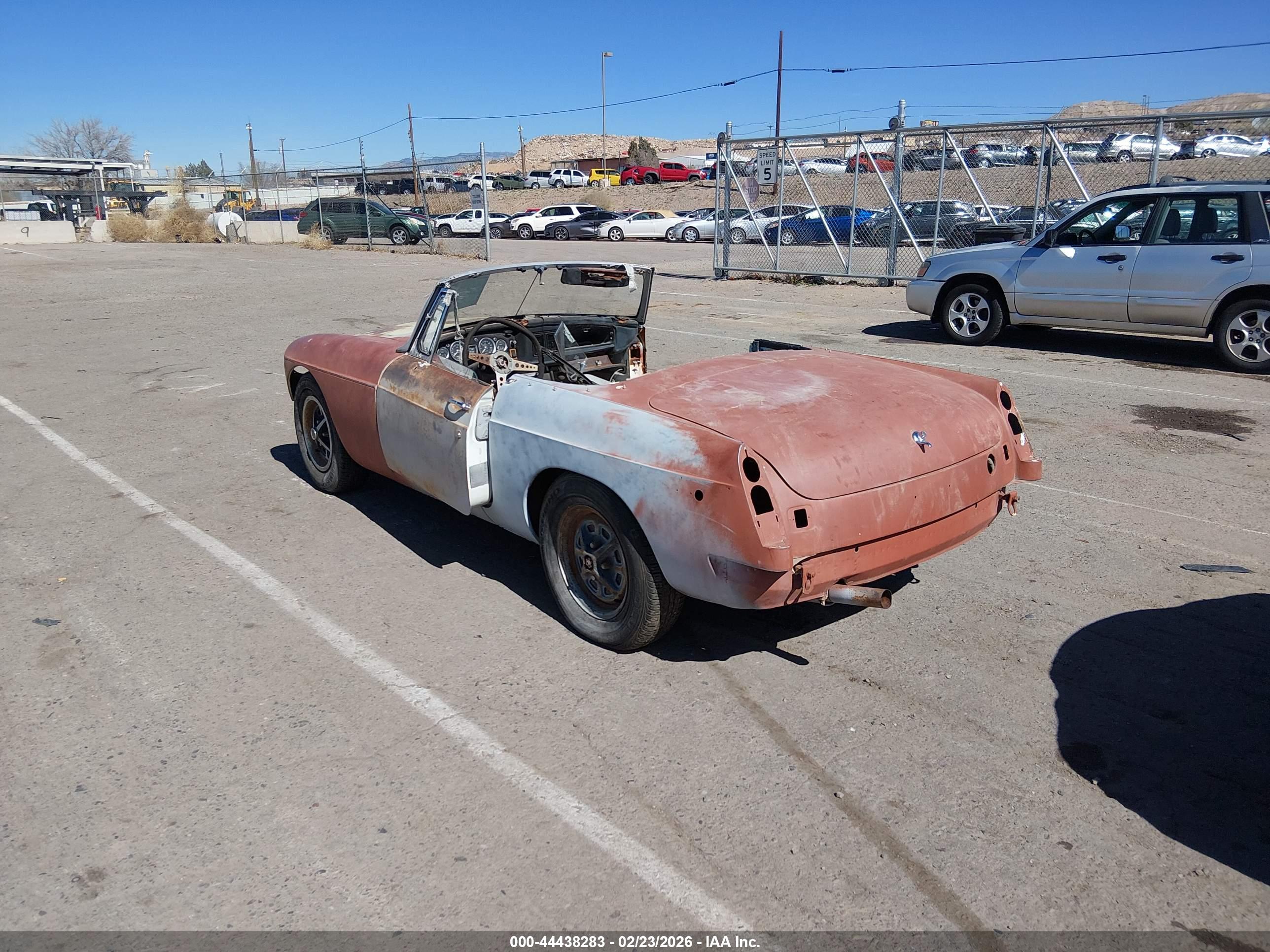 MGB CONVERTIBLE image 3