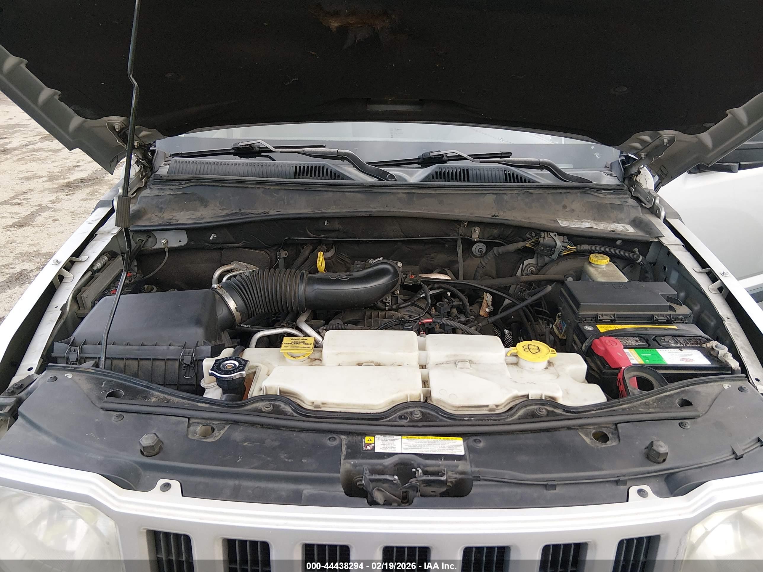 JEEP LIBERTY image 10