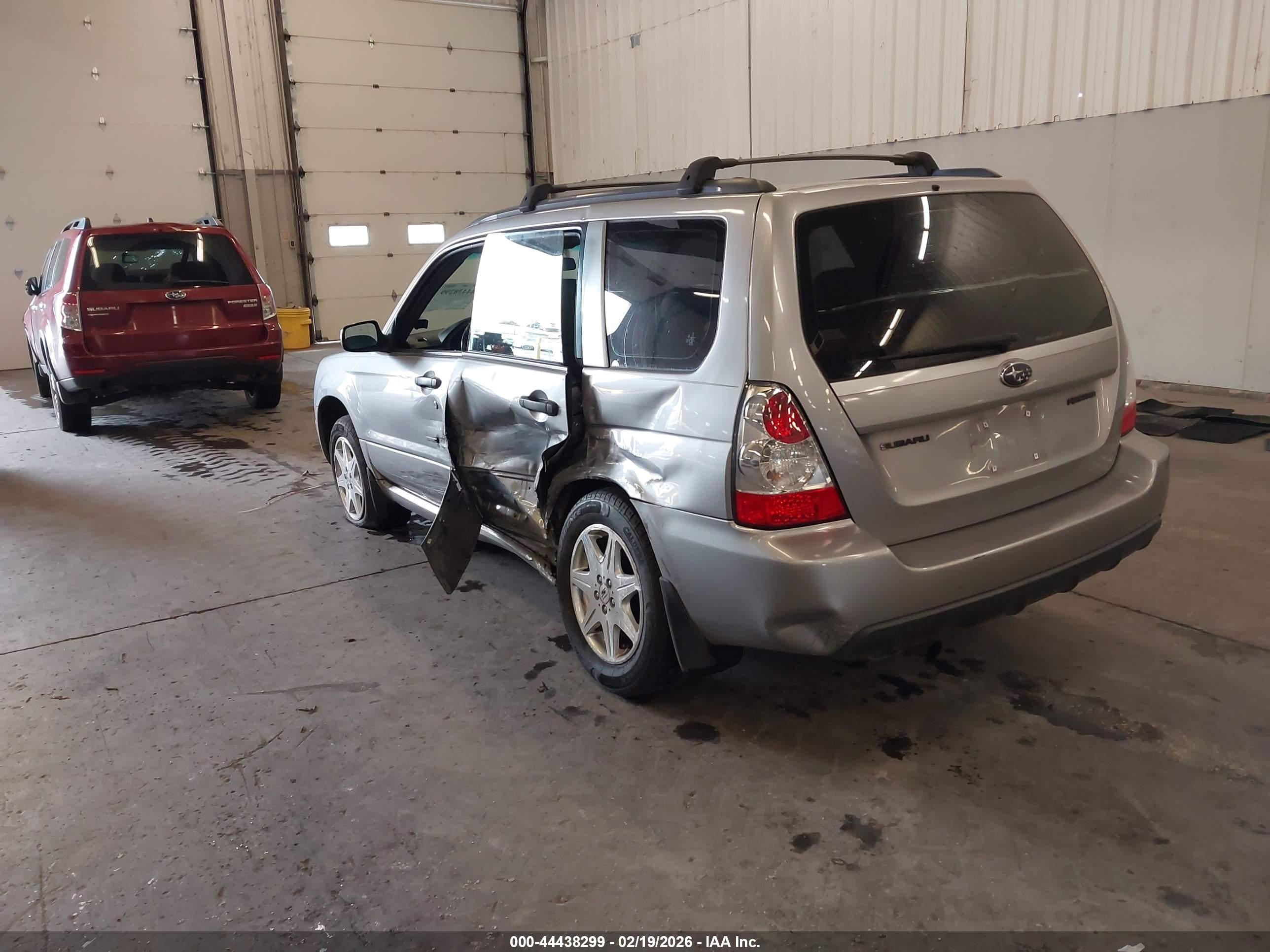 SUBARU FORESTER image 3