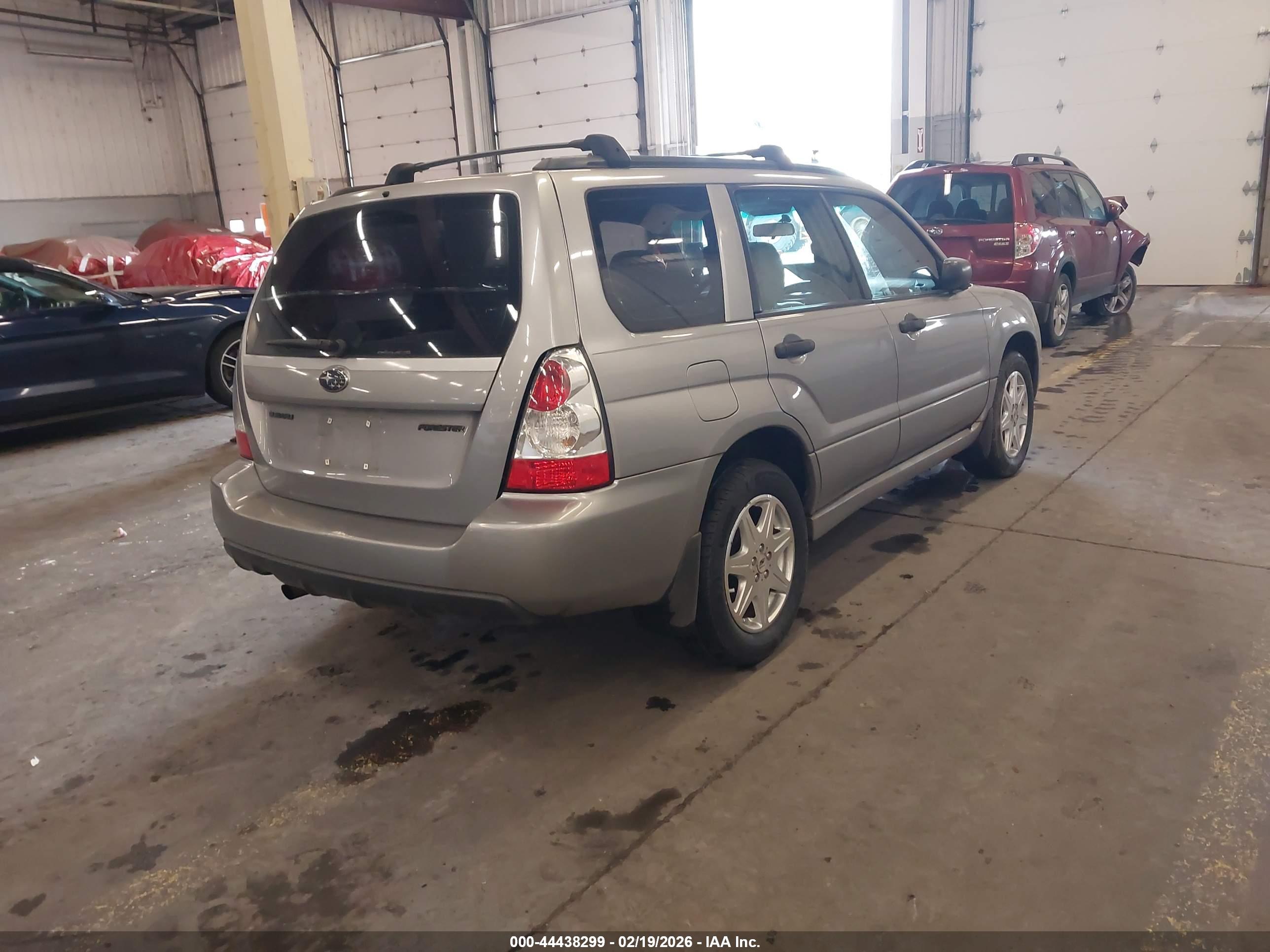 SUBARU FORESTER image 4