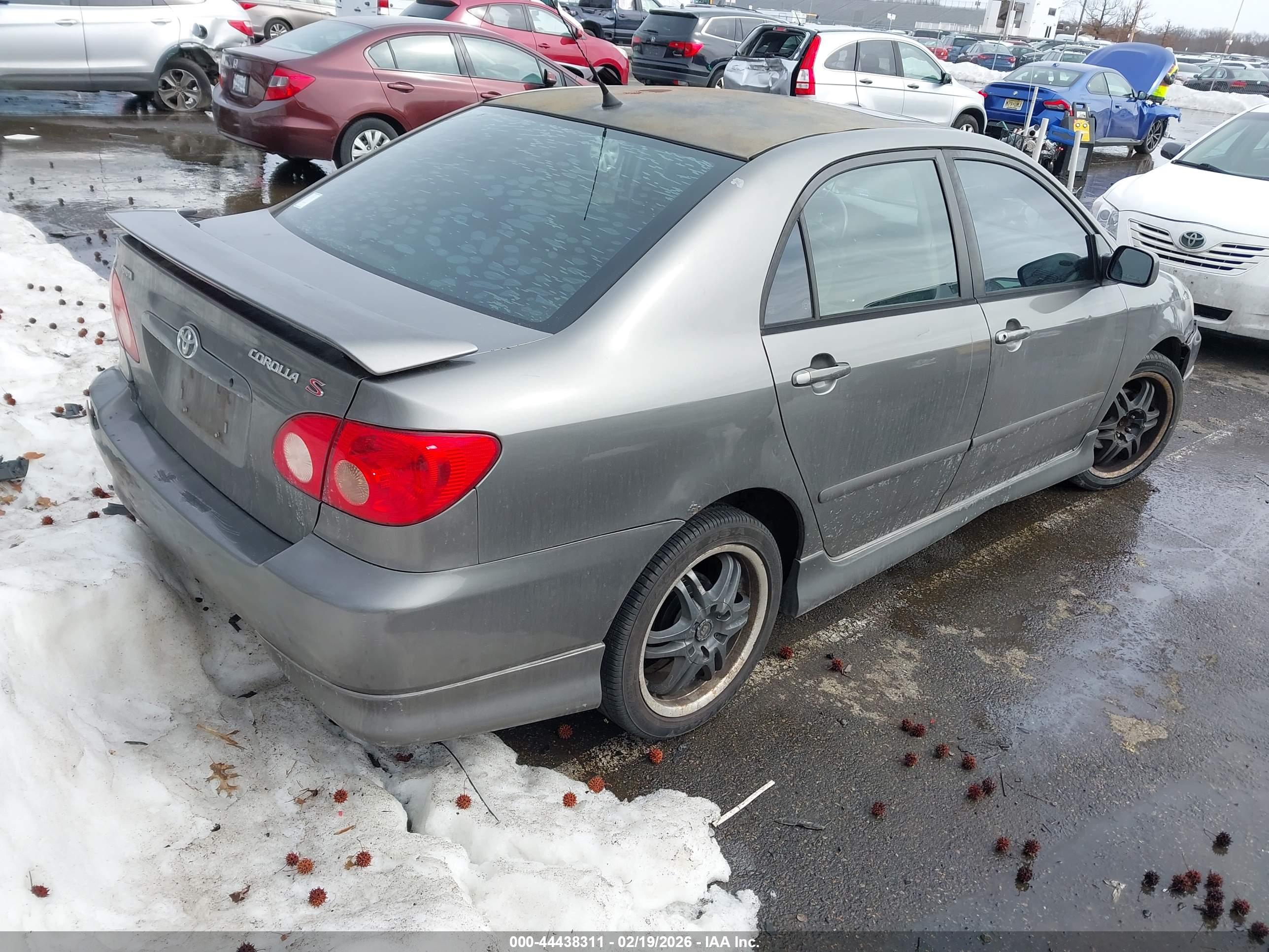 TOYOTA COROLLA image 4