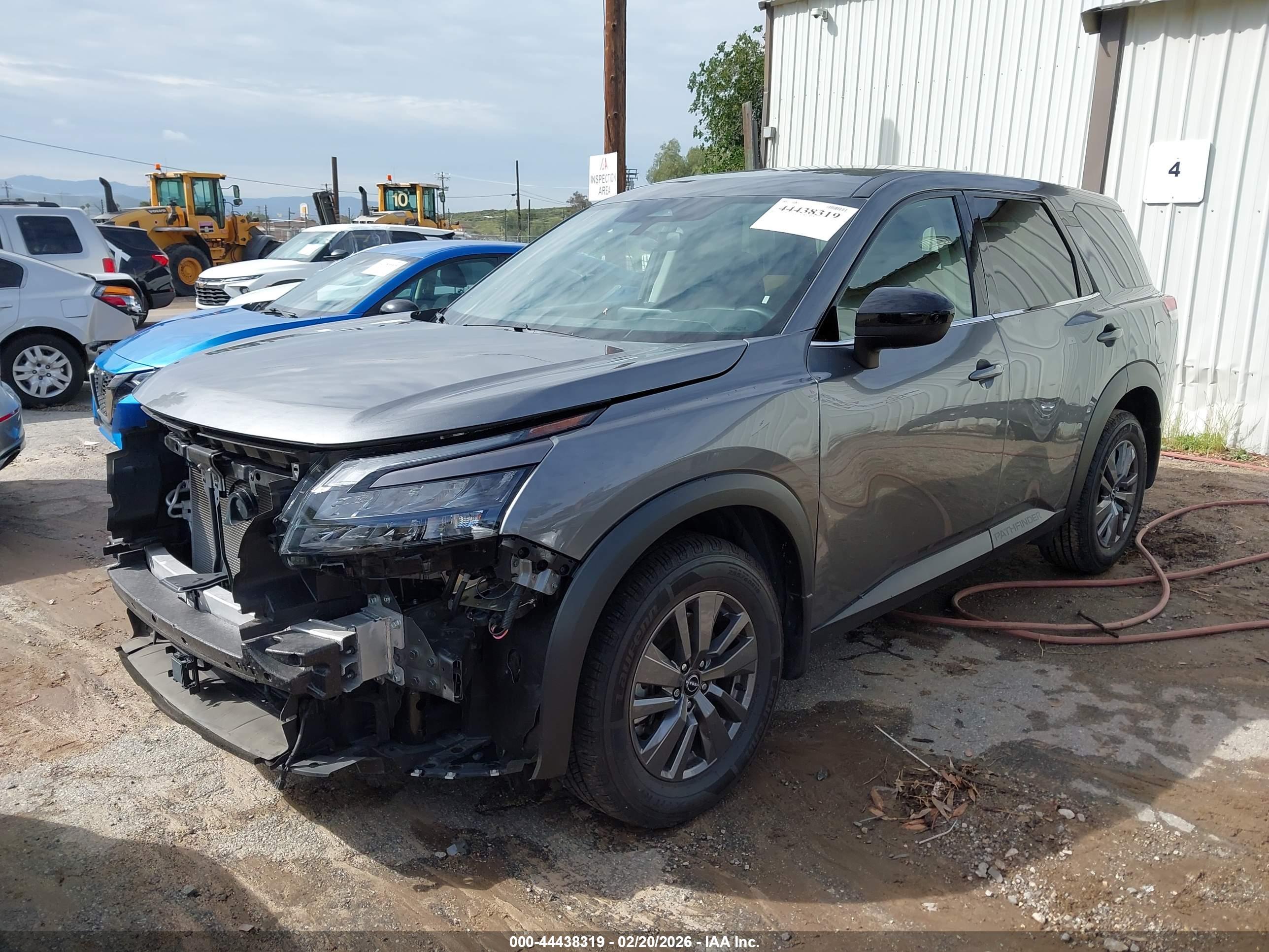 NISSAN PATHFINDER image 2