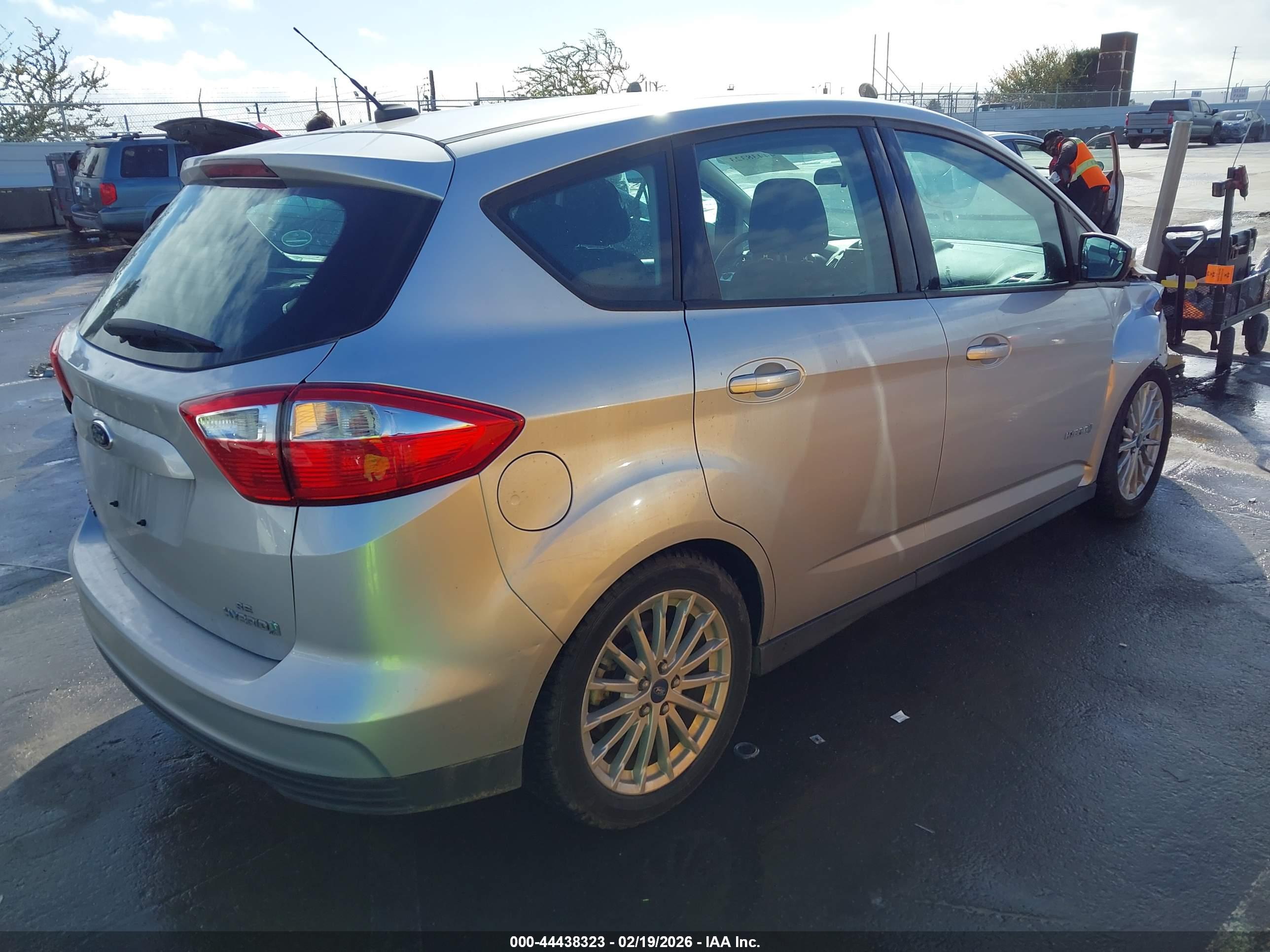 FORD C-MAX image 4