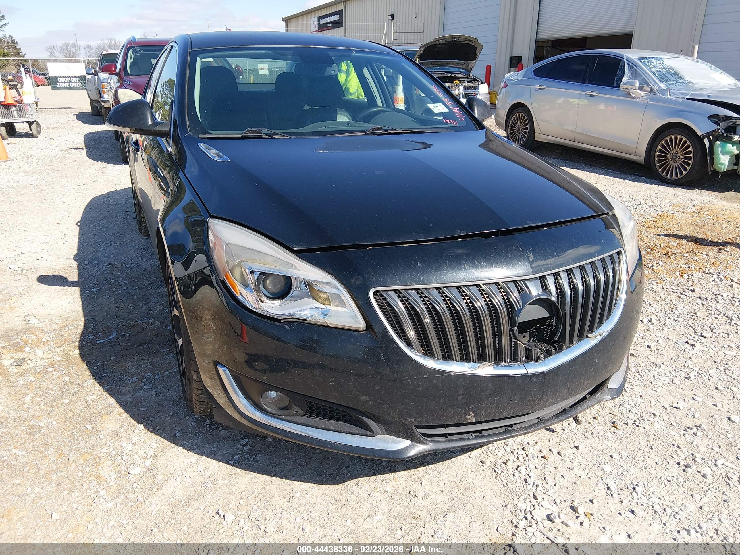 BUICK REGAL image 6