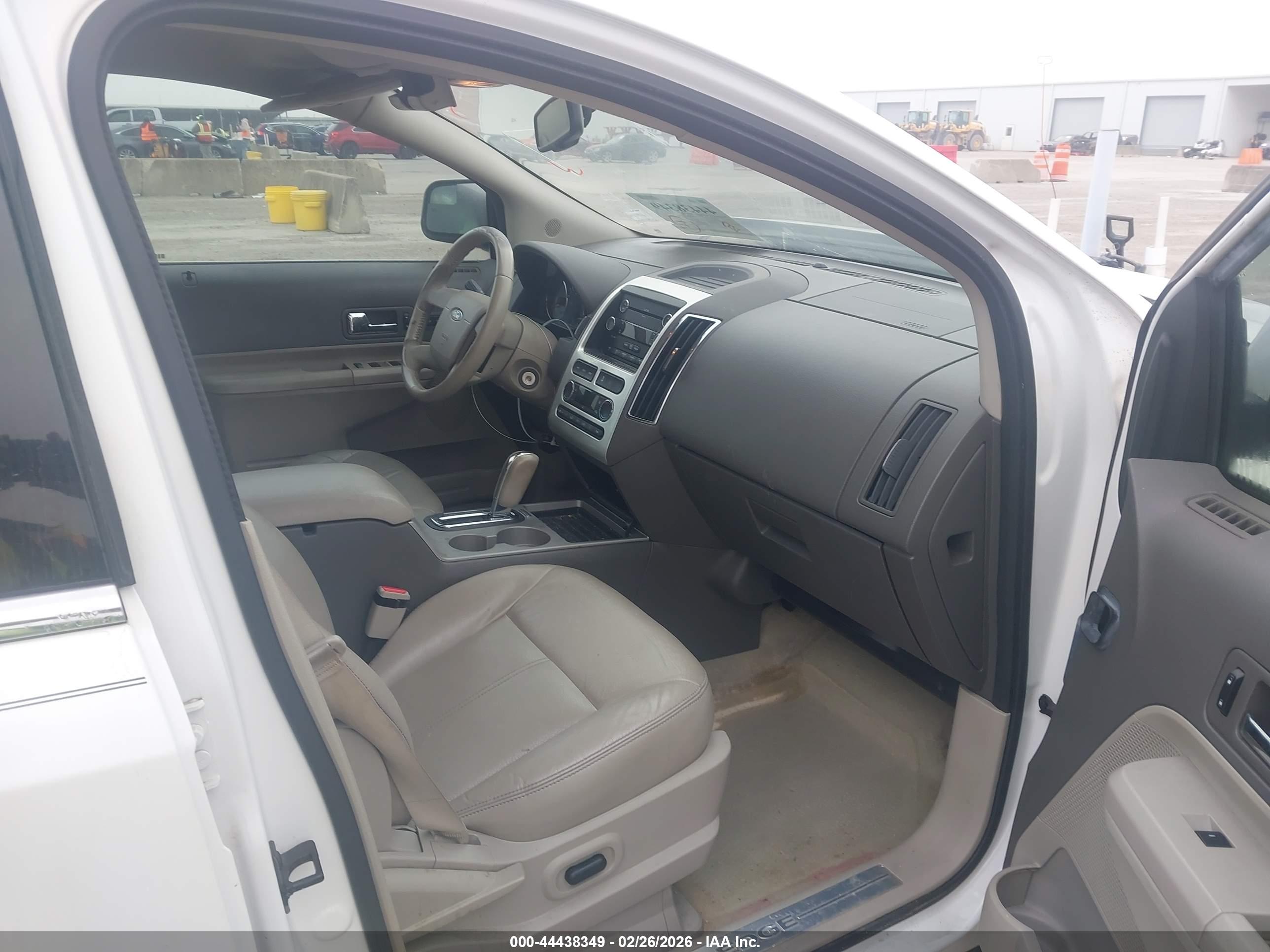 FORD EDGE image 5