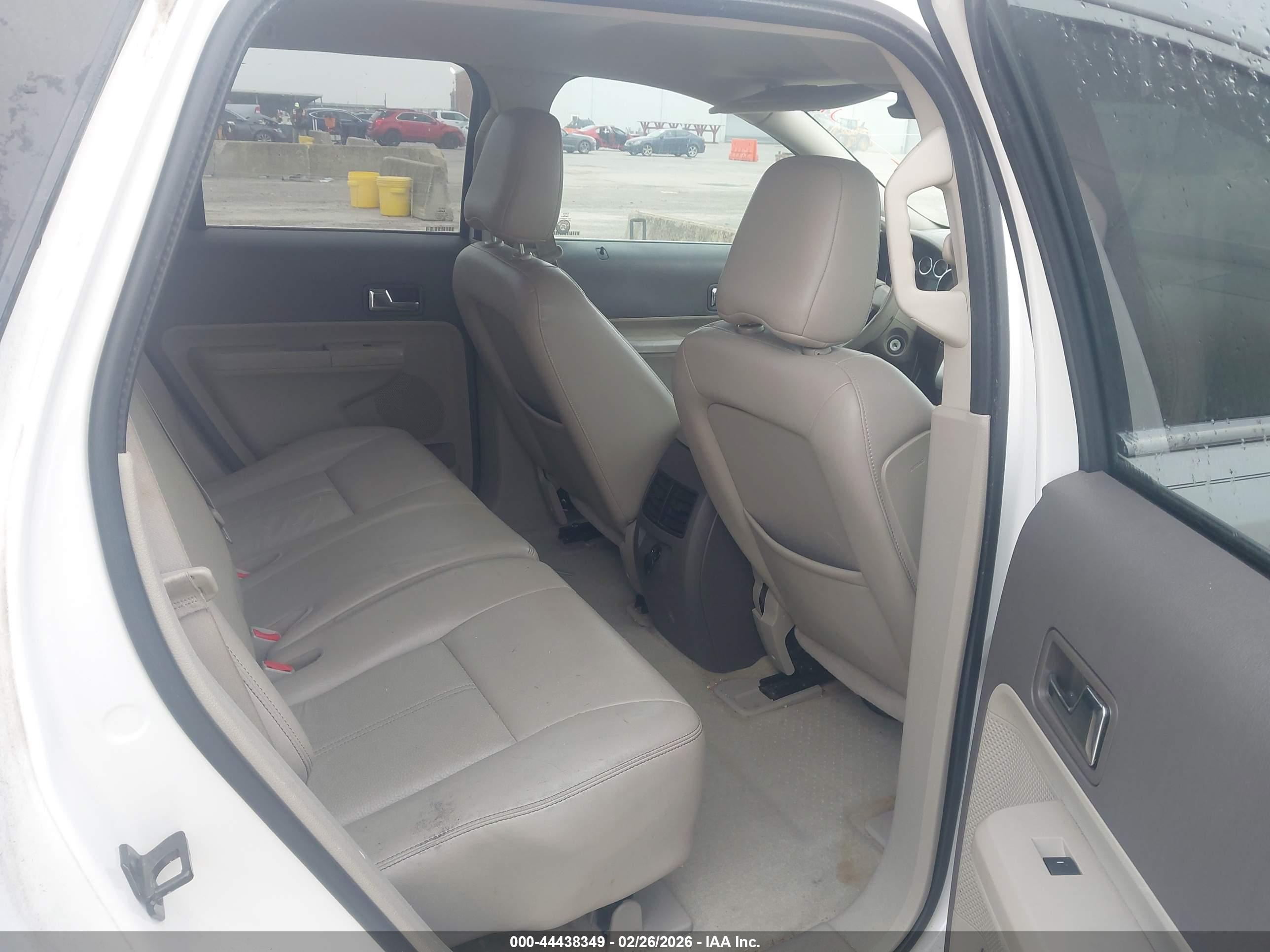FORD EDGE image 8