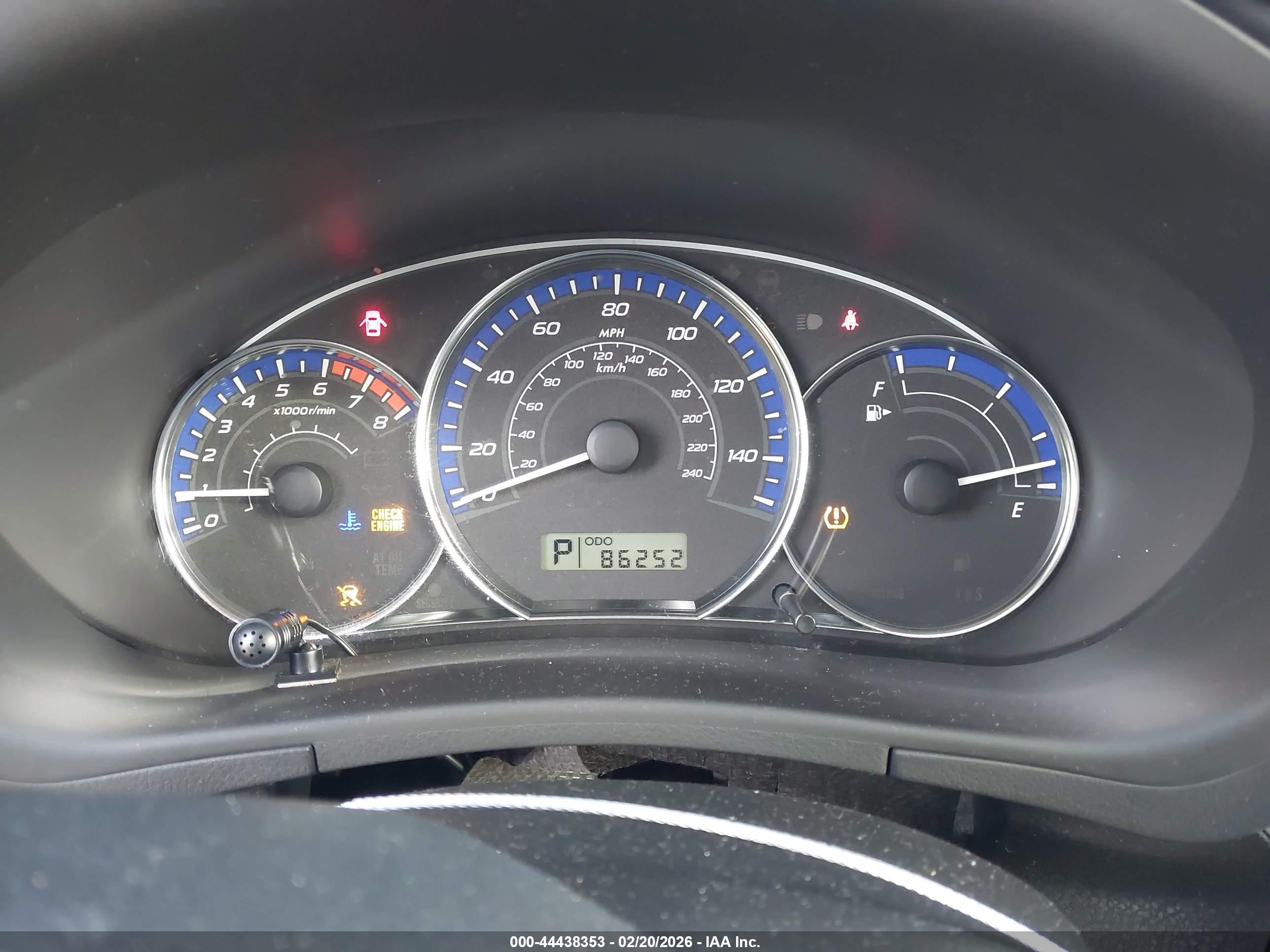 SUBARU FORESTER image 7