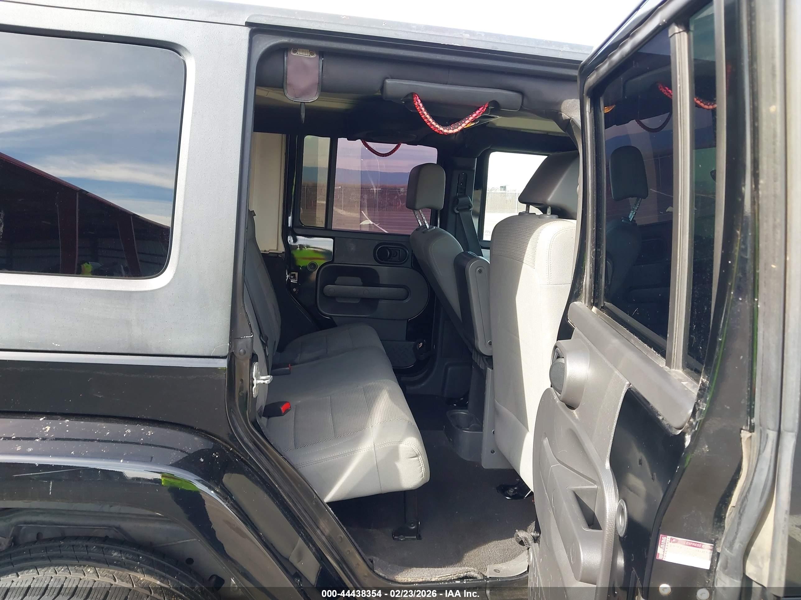 JEEP WRANGLER image 8
