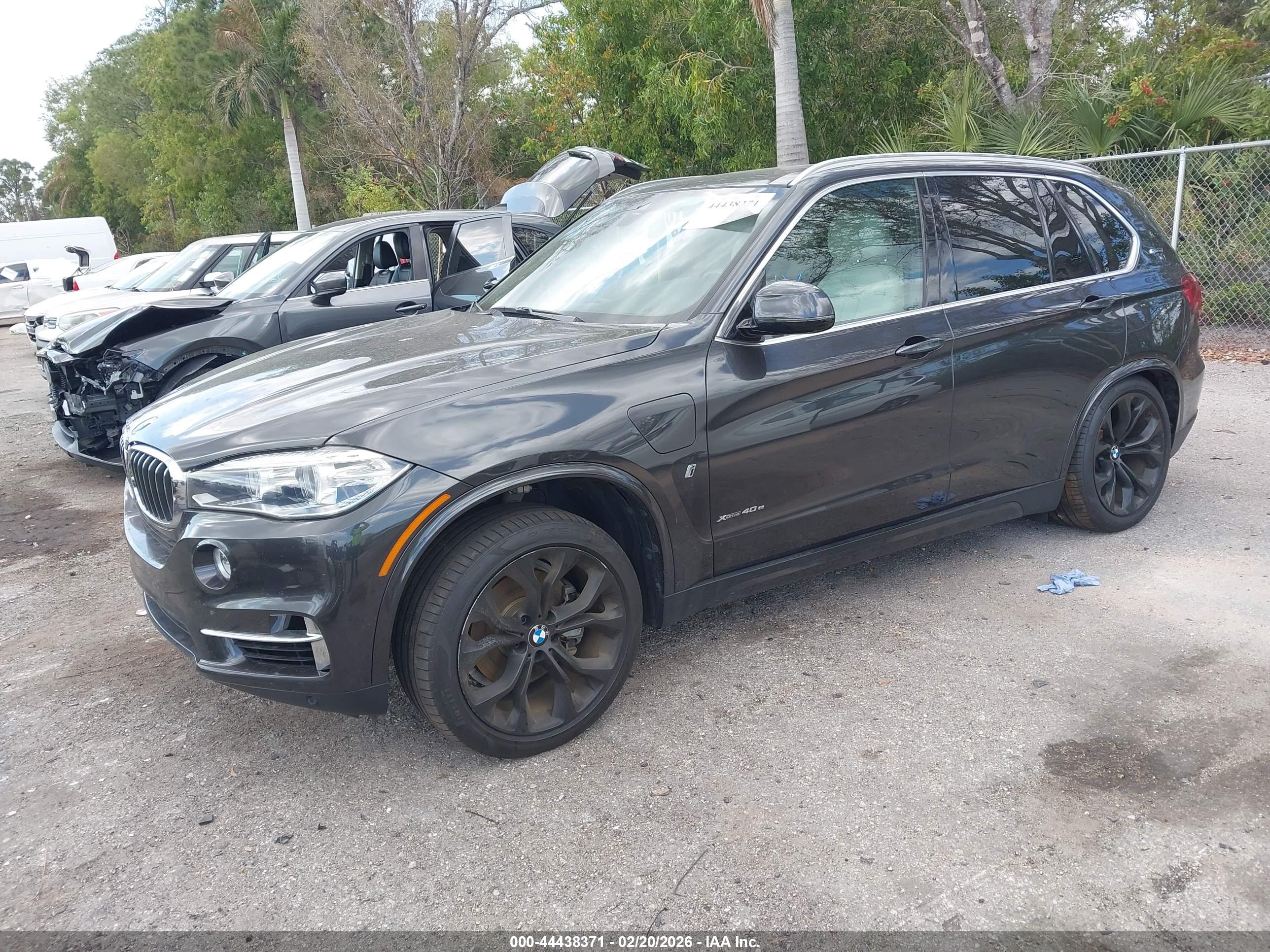 BMW X5 image 2