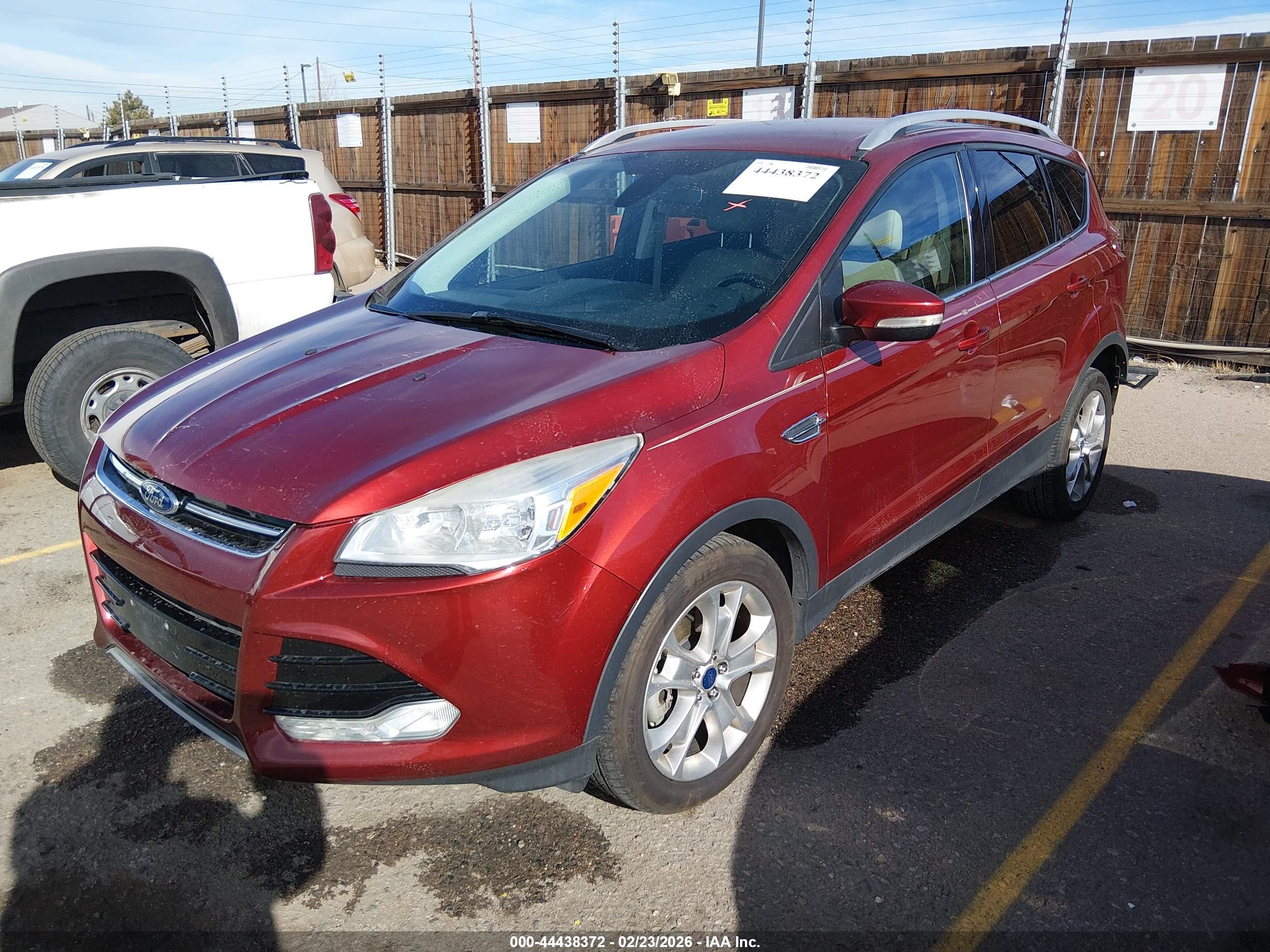 FORD ESCAPE image 2