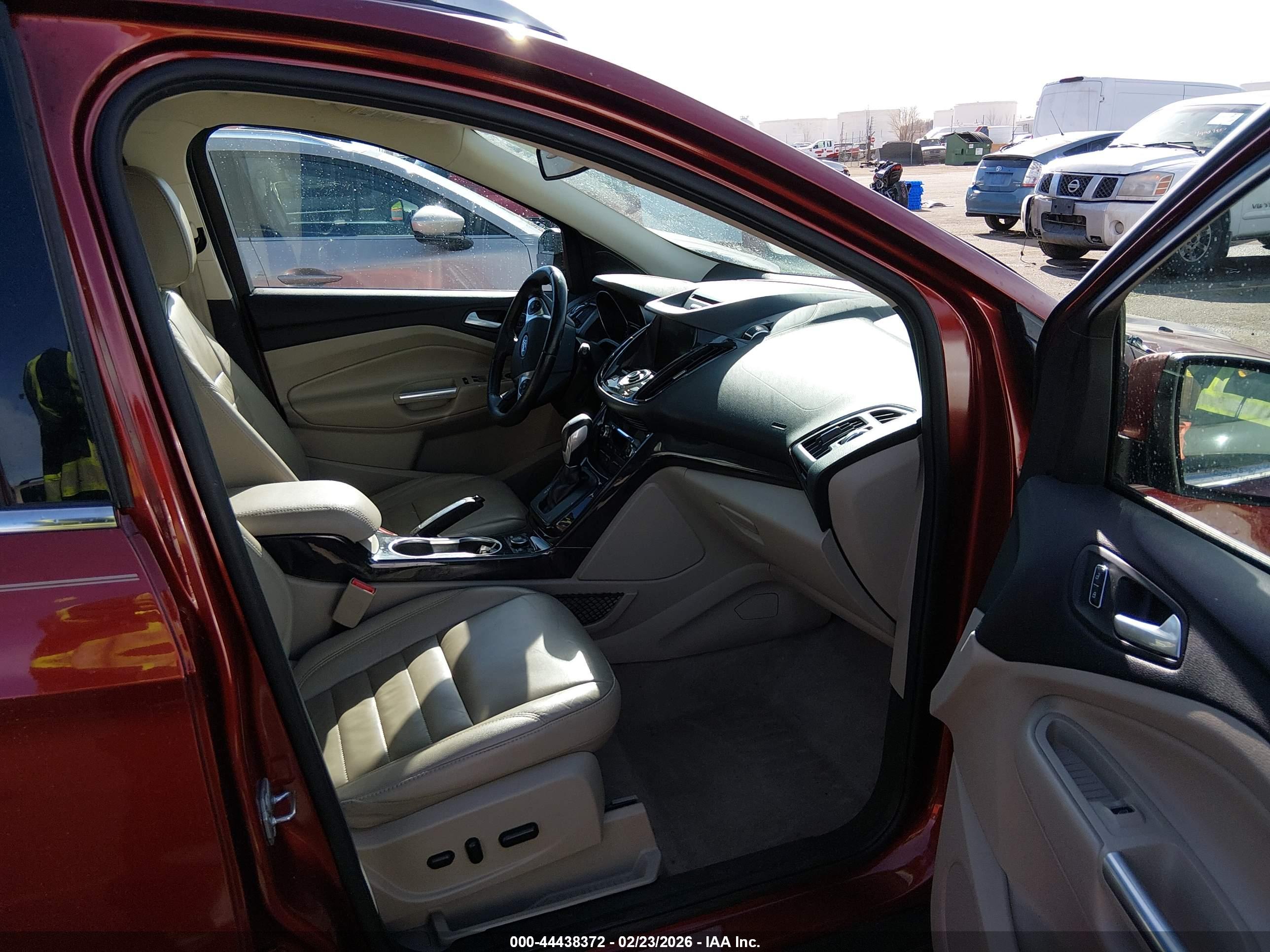 FORD ESCAPE image 5